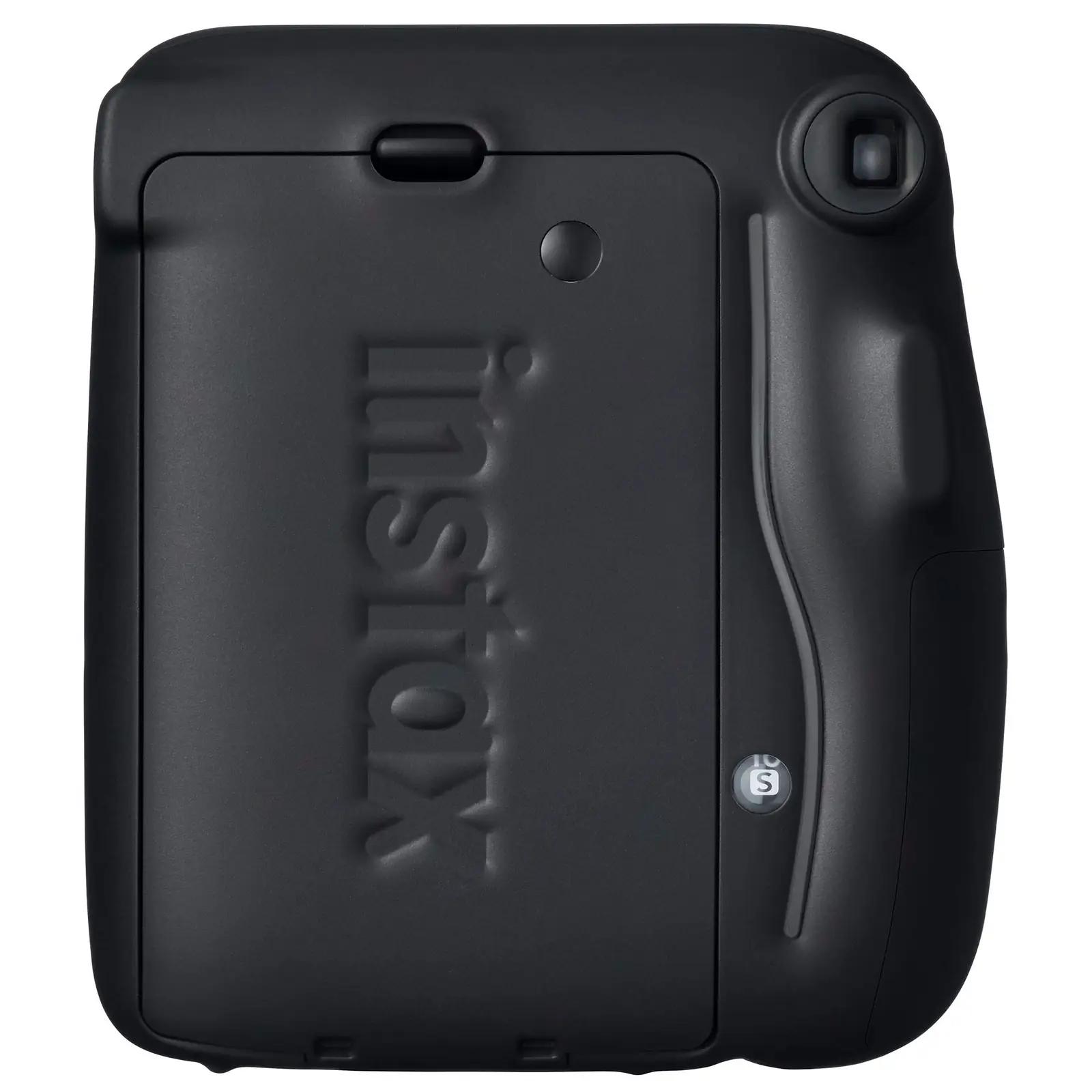 INSTAX Charcoal-Gray mini 11 — lihtne ja kaasaskantav pildikene – kasutusnäide