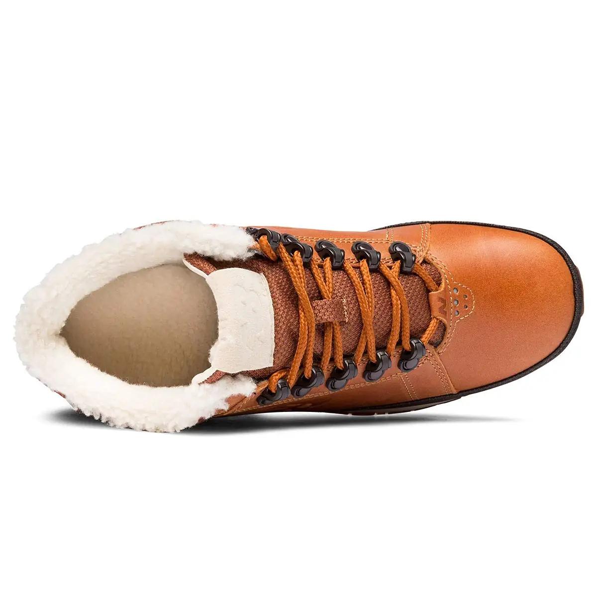 New Balance nahast trekking-kingad – vastupidav matkakaaslane – pakend ja tarvikud