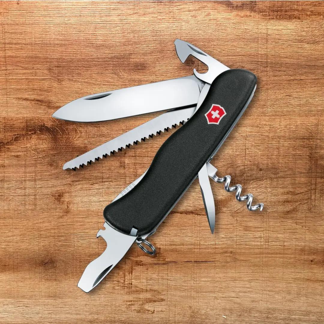 Victorinox 8363 noad ja tööriistad – detailne lähivaade