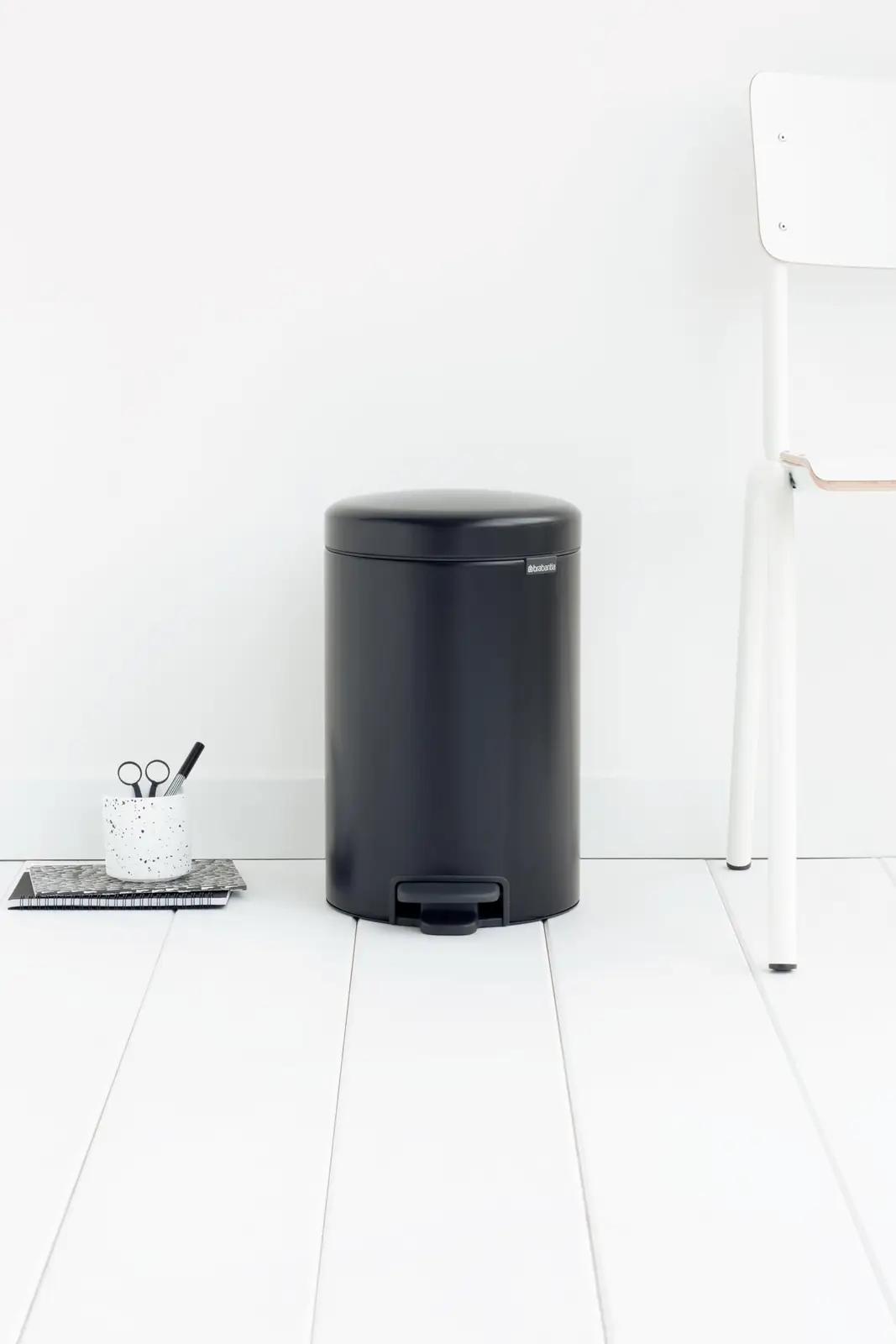 Brabantia matt must prügikast 12 L — vastupidav ja stiilne – lisavaade