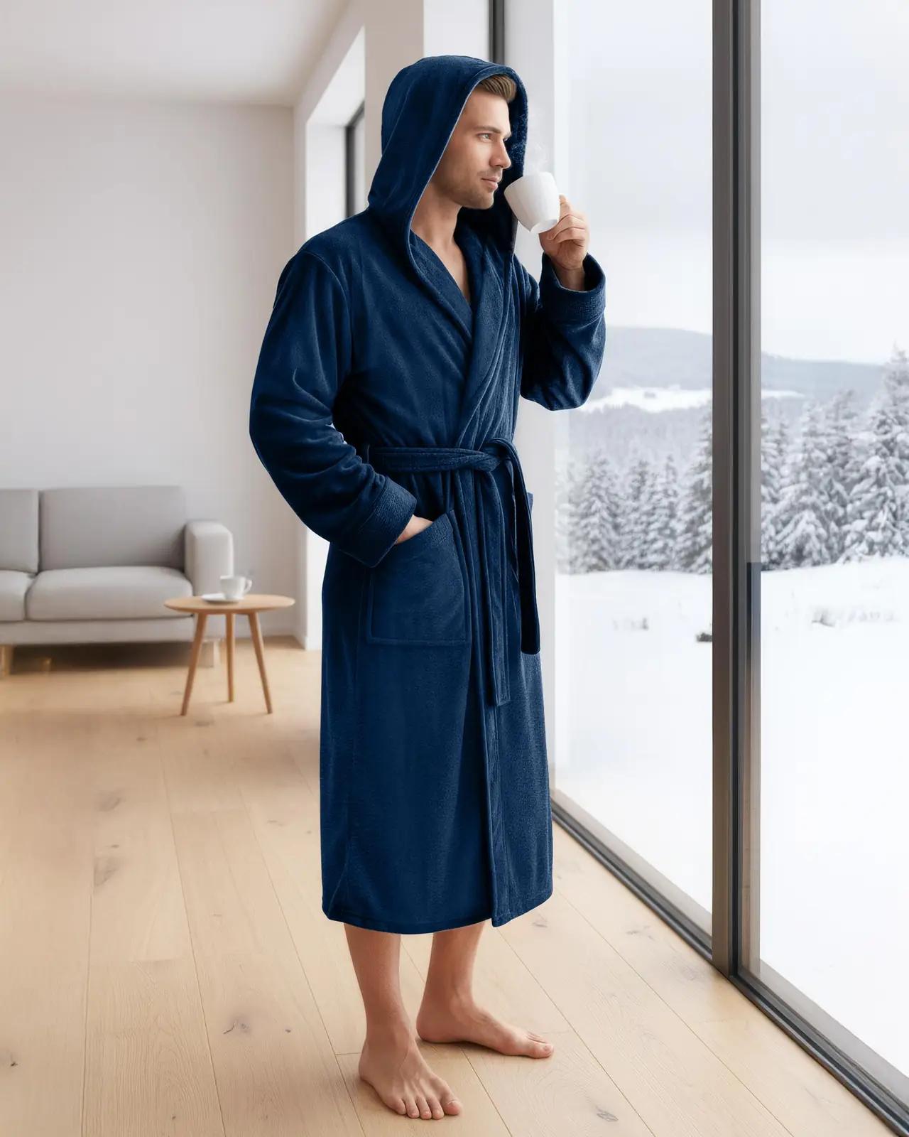 NY Threads pehme kapuutsiga plüüsbademantel – lisavaade