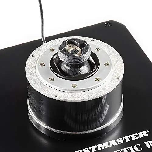 Thrustmaster magnetjalus — tugev metallist alus simulaatorile – kasutusnäide