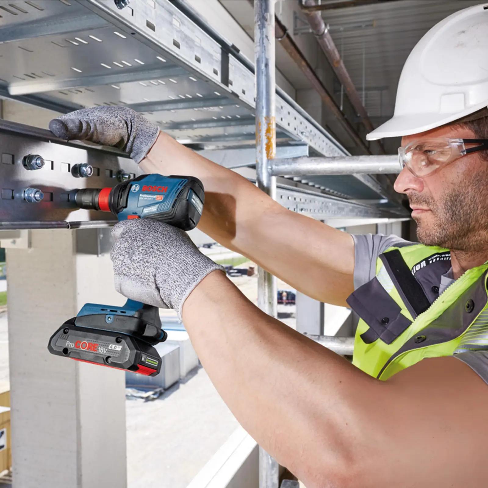 Bosch Professional vastupidav löögipingutaja — tugev 210 Nm – kasutusnäide