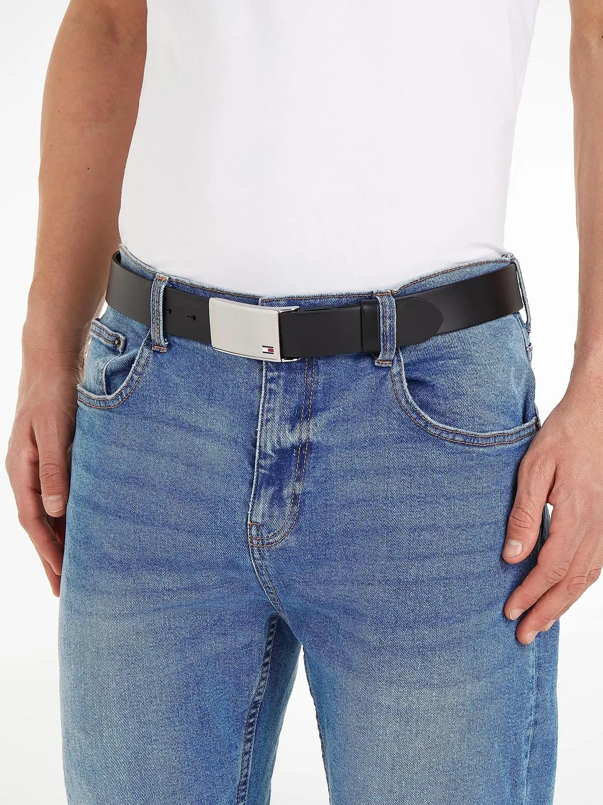 Tommy Hilfiger nahkvöö elegantse pandlaga — minimalistlik – pakend ja tarvikud