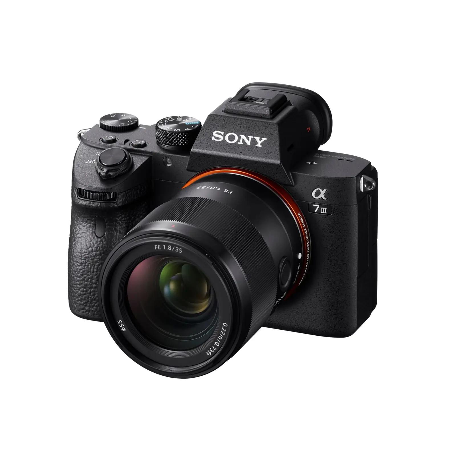 Sony kompaktne 35mm F1.8 objektiiv – terav pildikvaliteet – pakend ja tarvikud
