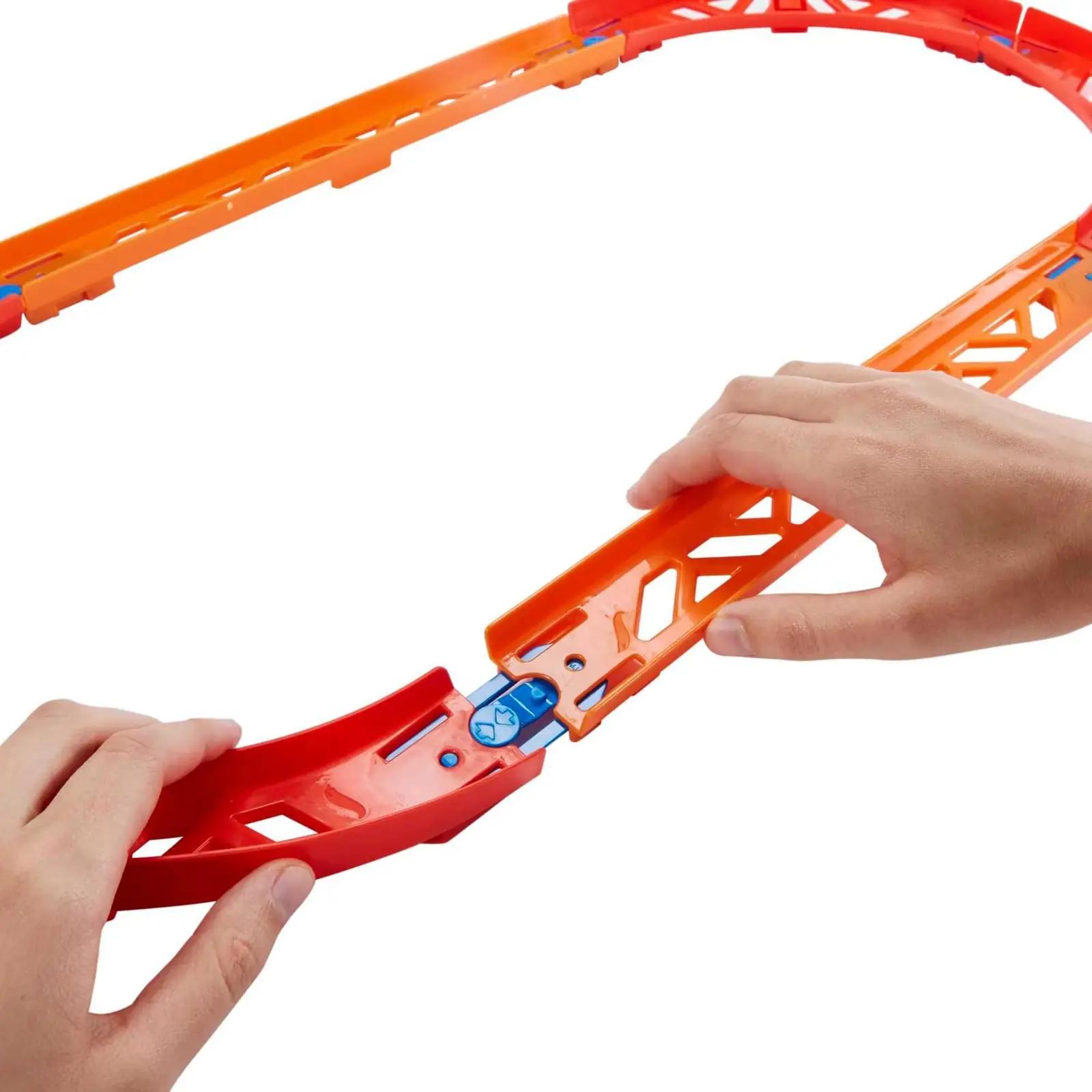 Hot Wheels tugevast plastikust kurvisett — kingitus lastele – kasutusnäide