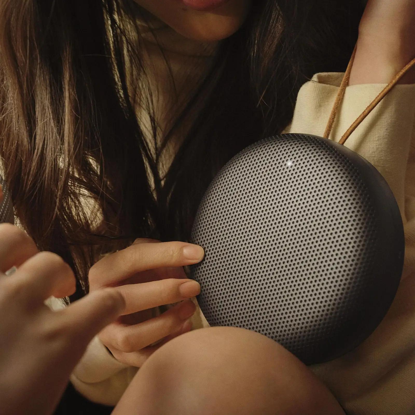 Bang & Olufsen kvaliteetne alumiiniumist kaasaskantav kõlar – pilt 7