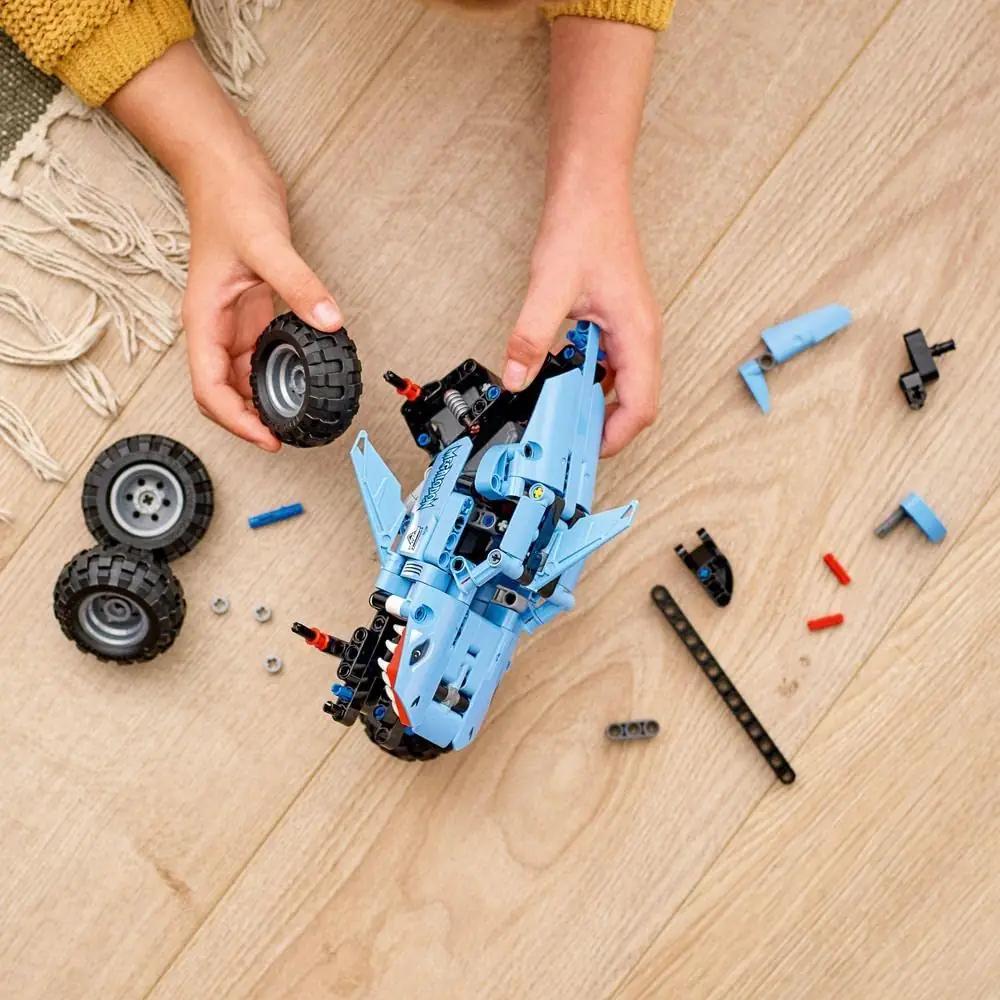 LEGO Technic Megalodon – haikujuline 2in1 monsterauto lastele – lisavaade