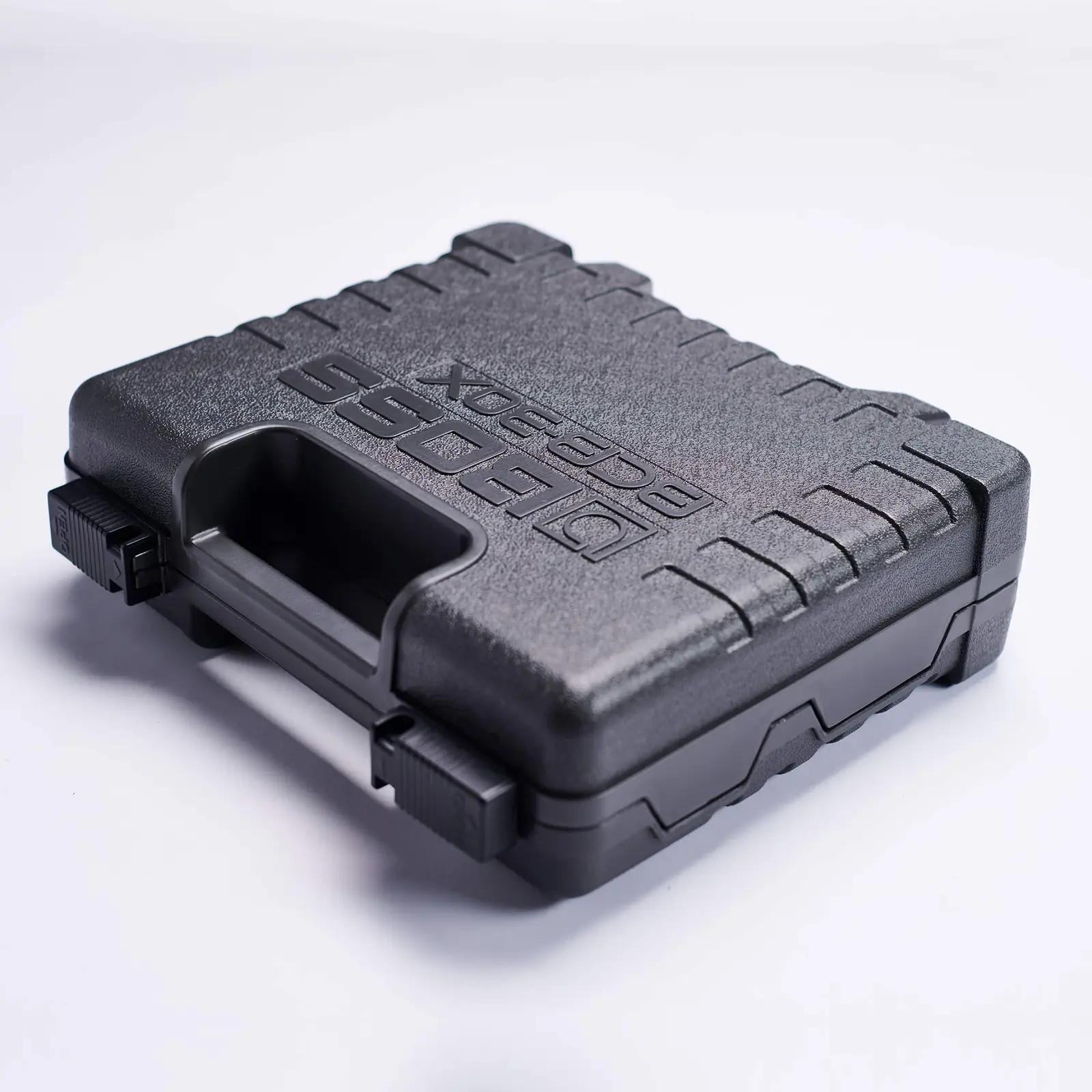 BOSS vastupidav plastikust pedalboard ja kott – lisavaade