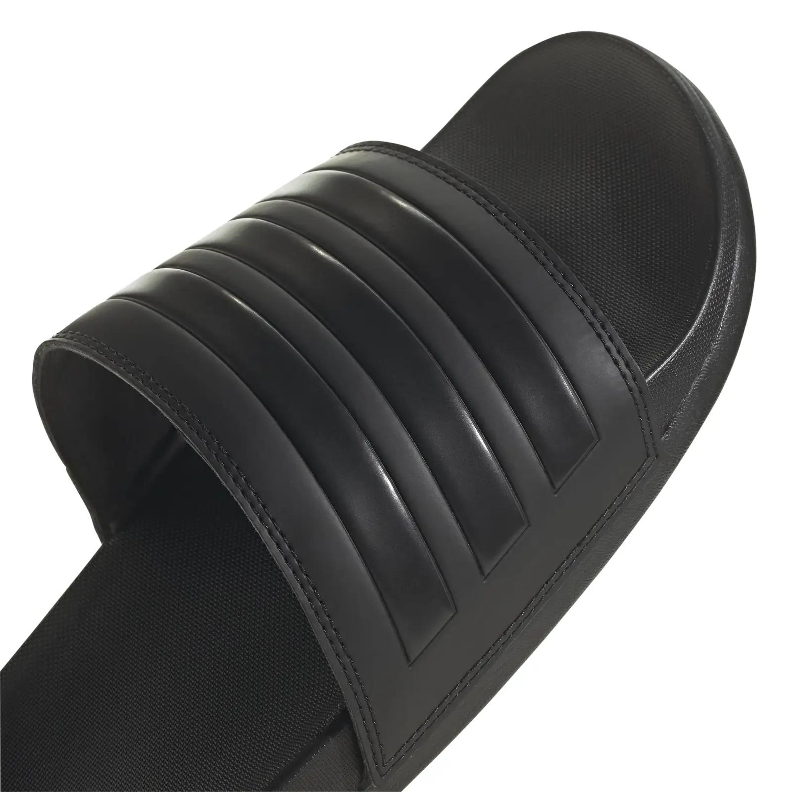 adidas mugavad rihmikud vannitoeks ja vabaajaks — Core Black – lisavaade