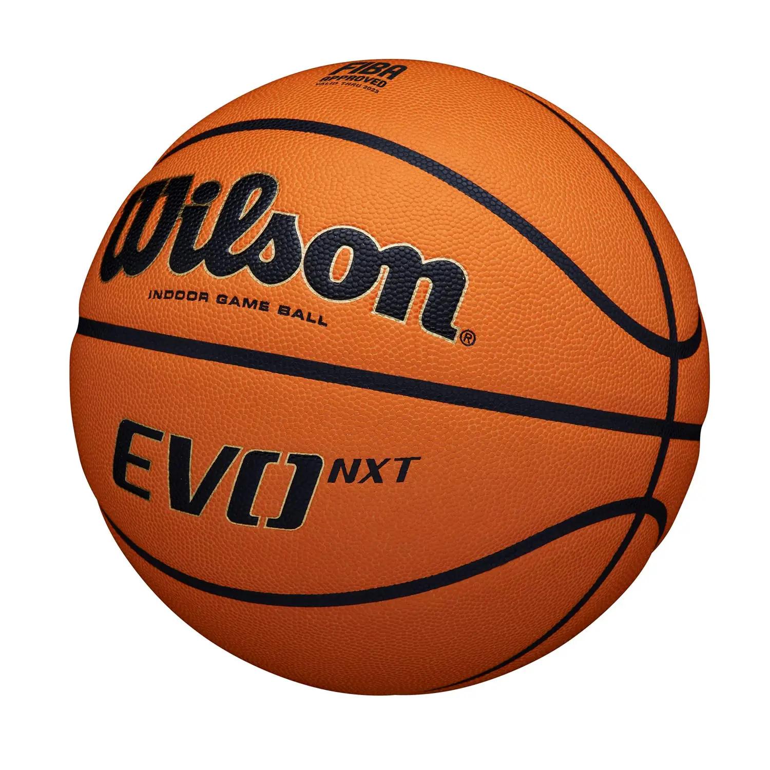 Wilson premium korvpall siseväljakutele — vastupidav kumm – pakend ja tarvikud