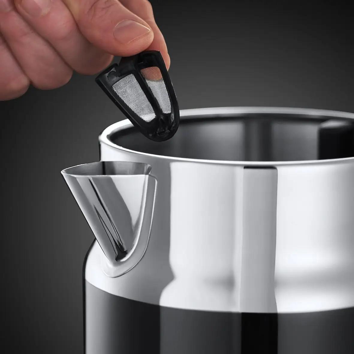 Russell Hobbs retro-terasest veekeetja 1,7 l – stiilne kingiidee – pakend ja tarvikud
