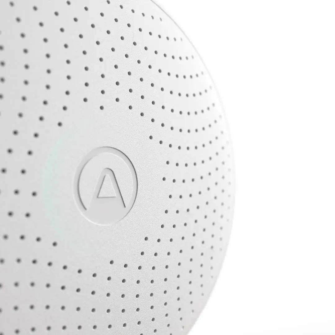 Airthings Wave Plus valge õhukvaliteedi ja radoni jälgija – pakend ja tarvikud