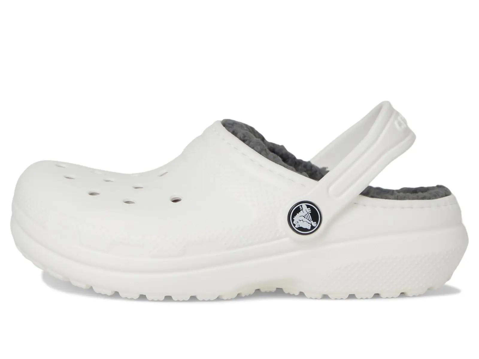 Crocs lastevoodriga klassikalised klotsid — soe ja mugav valge – kasutusnäide