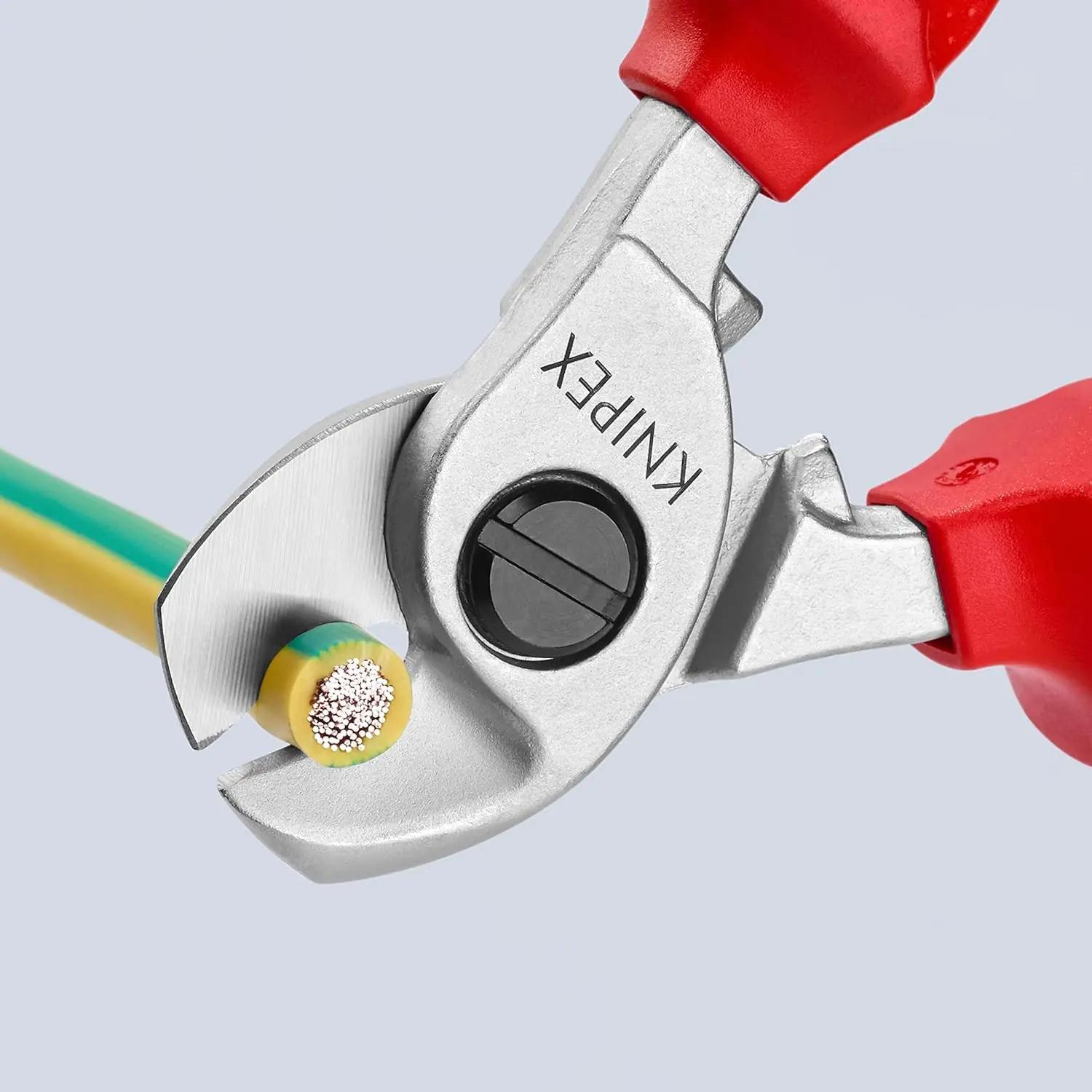 KNIPEX vastupidavad isoleeritud kaablikäärid – turvaline lõikus – kasutusnäide