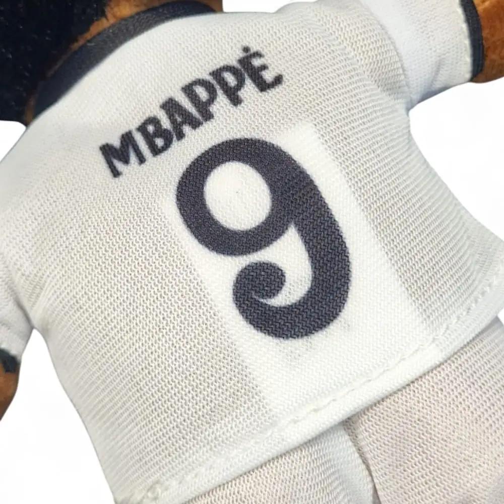 Real Madrid pehme fännikäpp 25 cm – kollektsiooni ese – detailne vaade