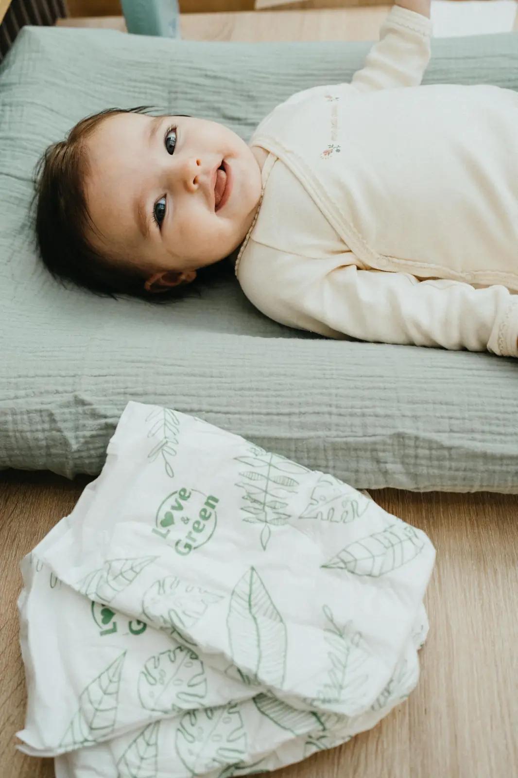 Love & Green hüpoallergilised ühekordsed beebipüksid, mugavus – pilt 10