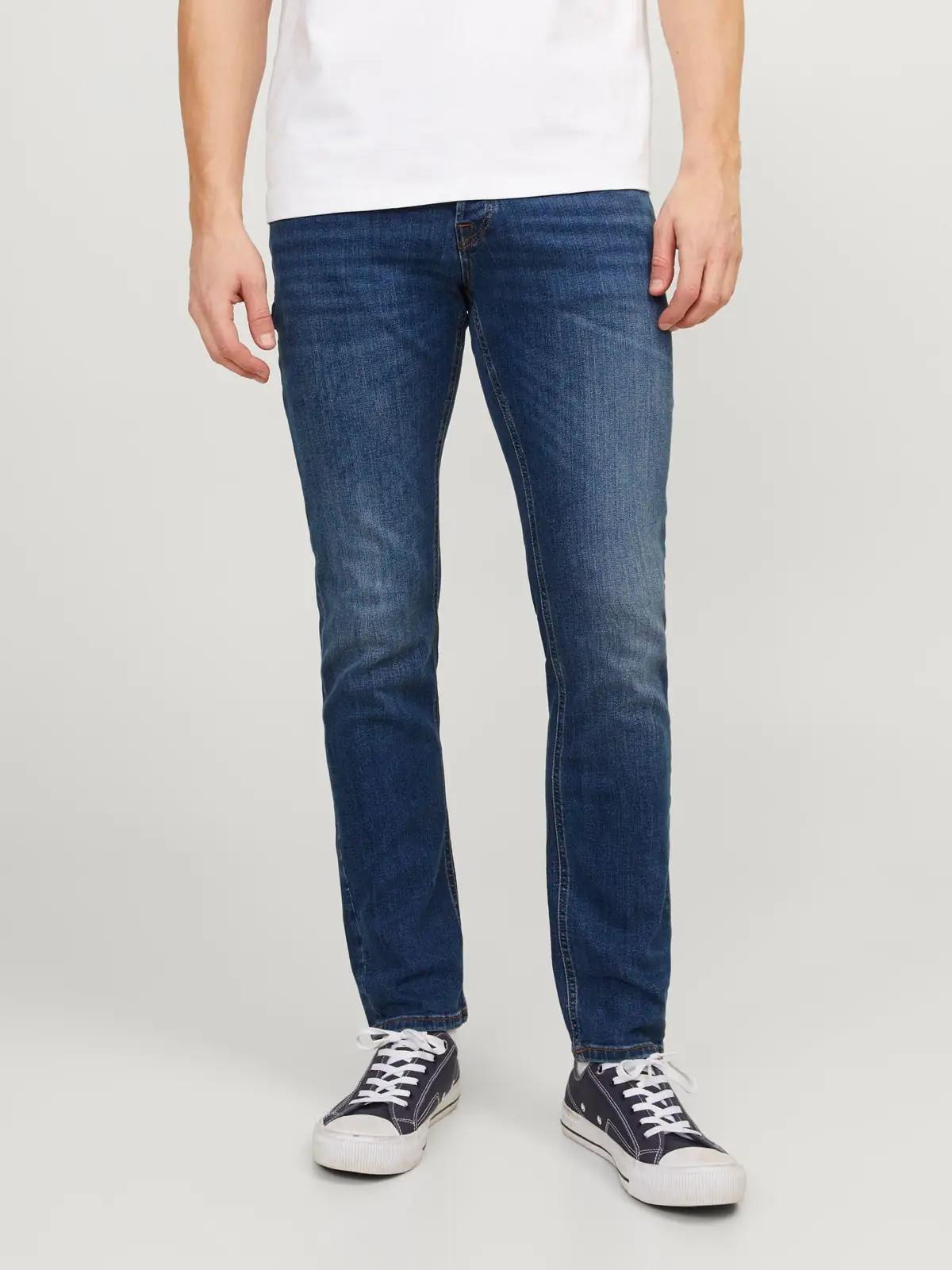 JACK & JONES tume denim püksid — klassikaline slim fit – kasutusnäide