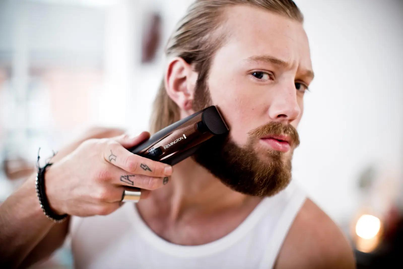 Remington habemetrimmer MB4046 — vastupidav roostevaba tera ja – pakend ja tarvikud