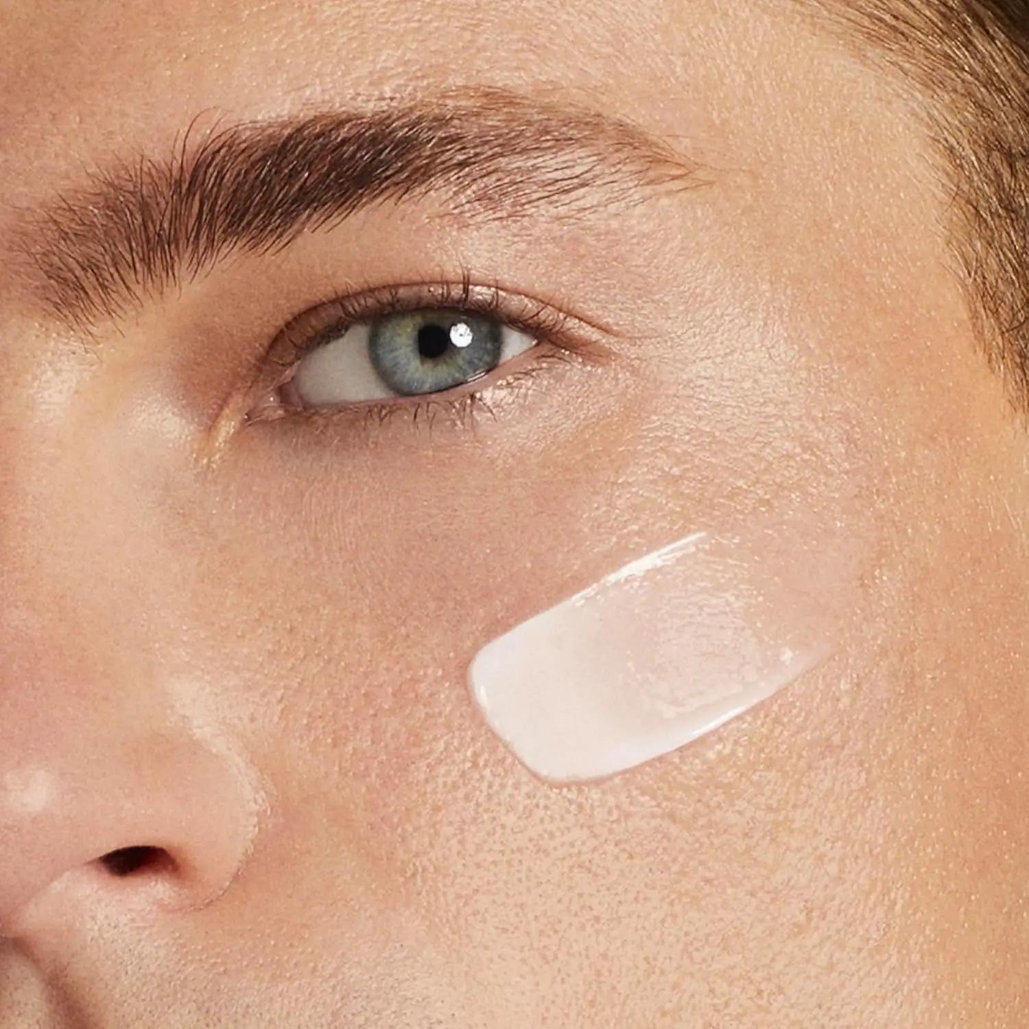 BIOTHERM meeste niisutav geelkreem vananemisvastase toimega – kasutusnäide