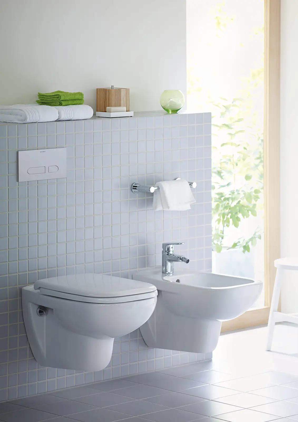 Duravit D-Code 673900 wc-patikad – detailne lähivaade