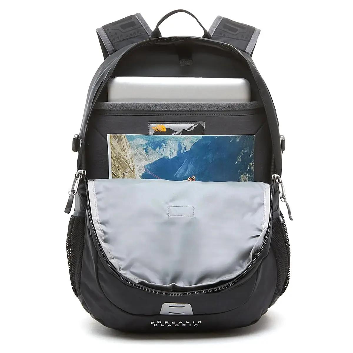 The North Face vastupidav spordikott — veekindel nailon – kasutusnäide