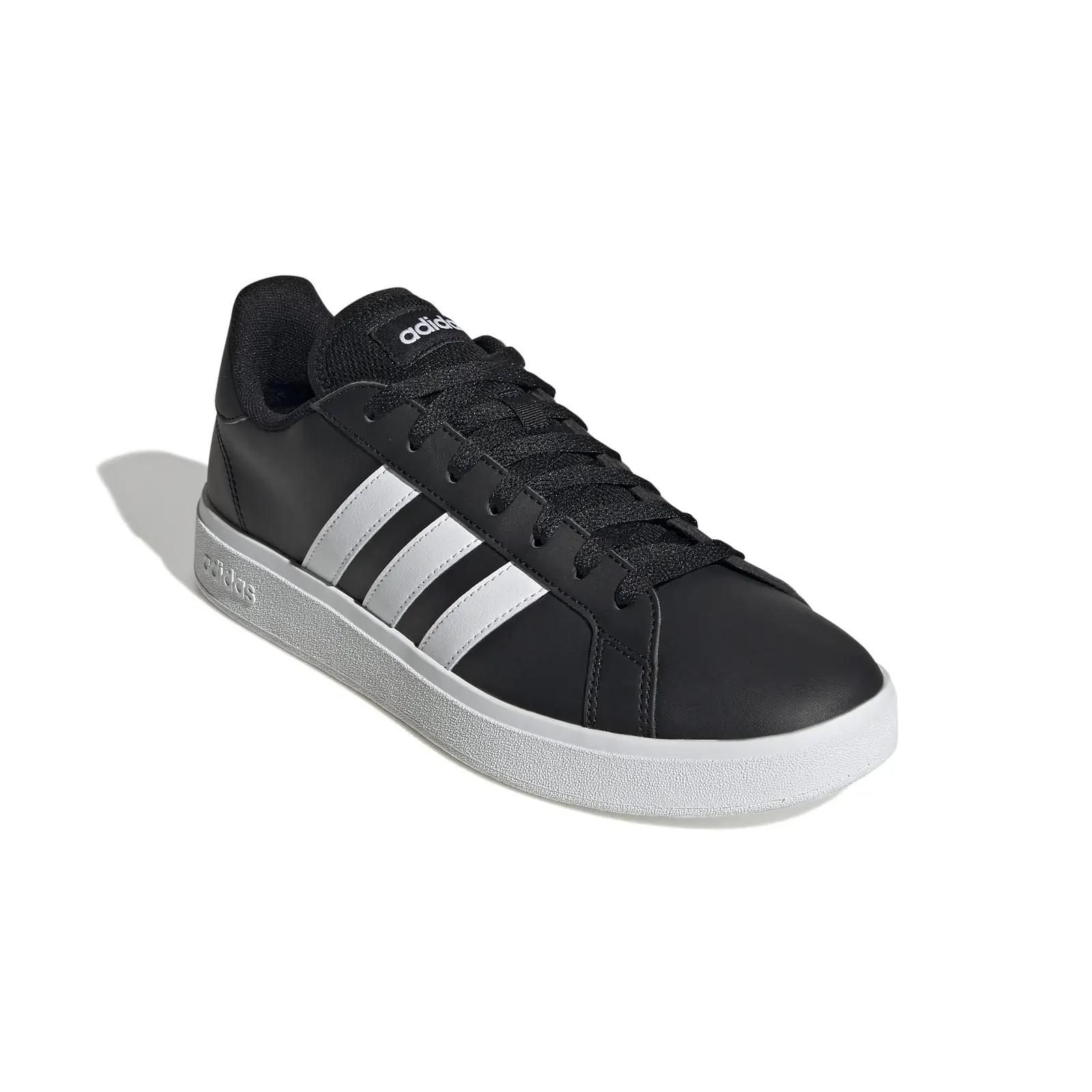 adidas klassikalised Grand Court Base tossud – mugavus ja stiil – pakend ja tarvikud