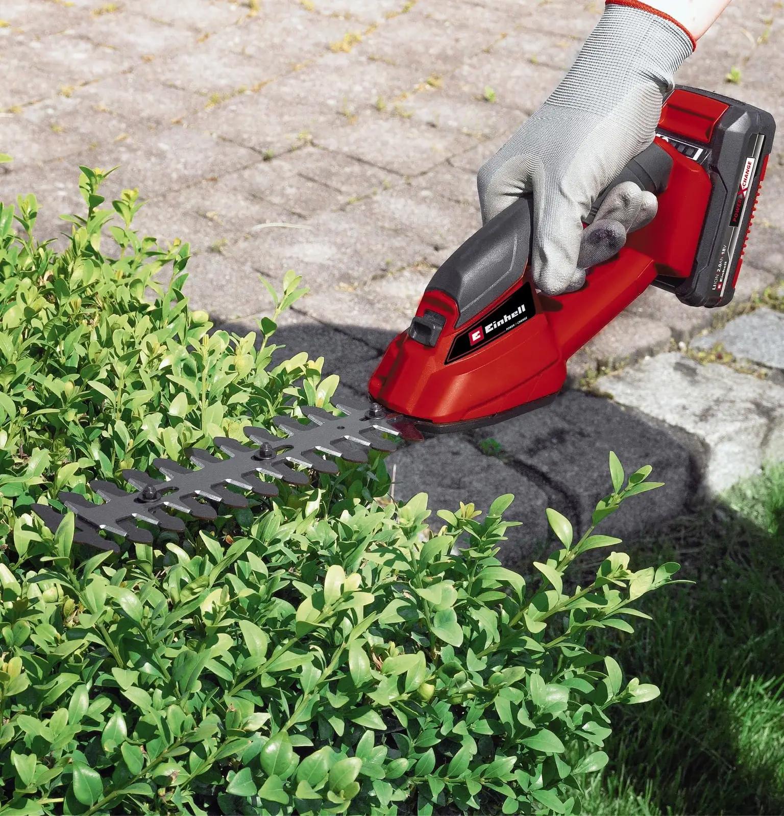 Einhell punane akugaaiakääre — kerge metallist lõikaja – kasutusnäide