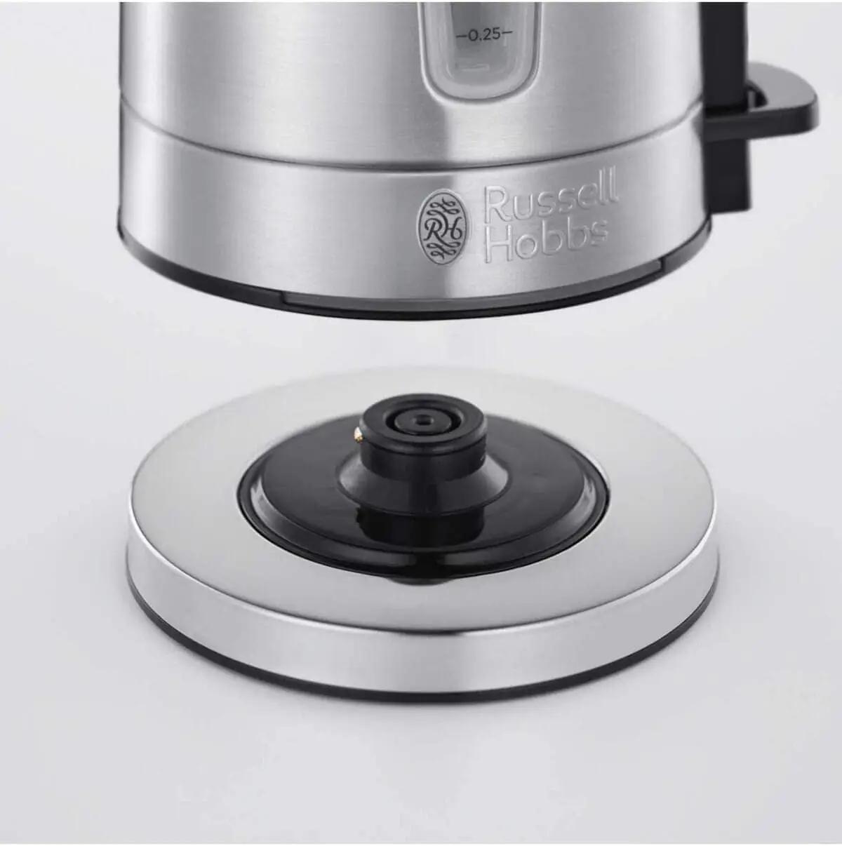 Russell Hobbs kompaktne roostevaba veekeetja 0,8 l – pakend ja tarvikud