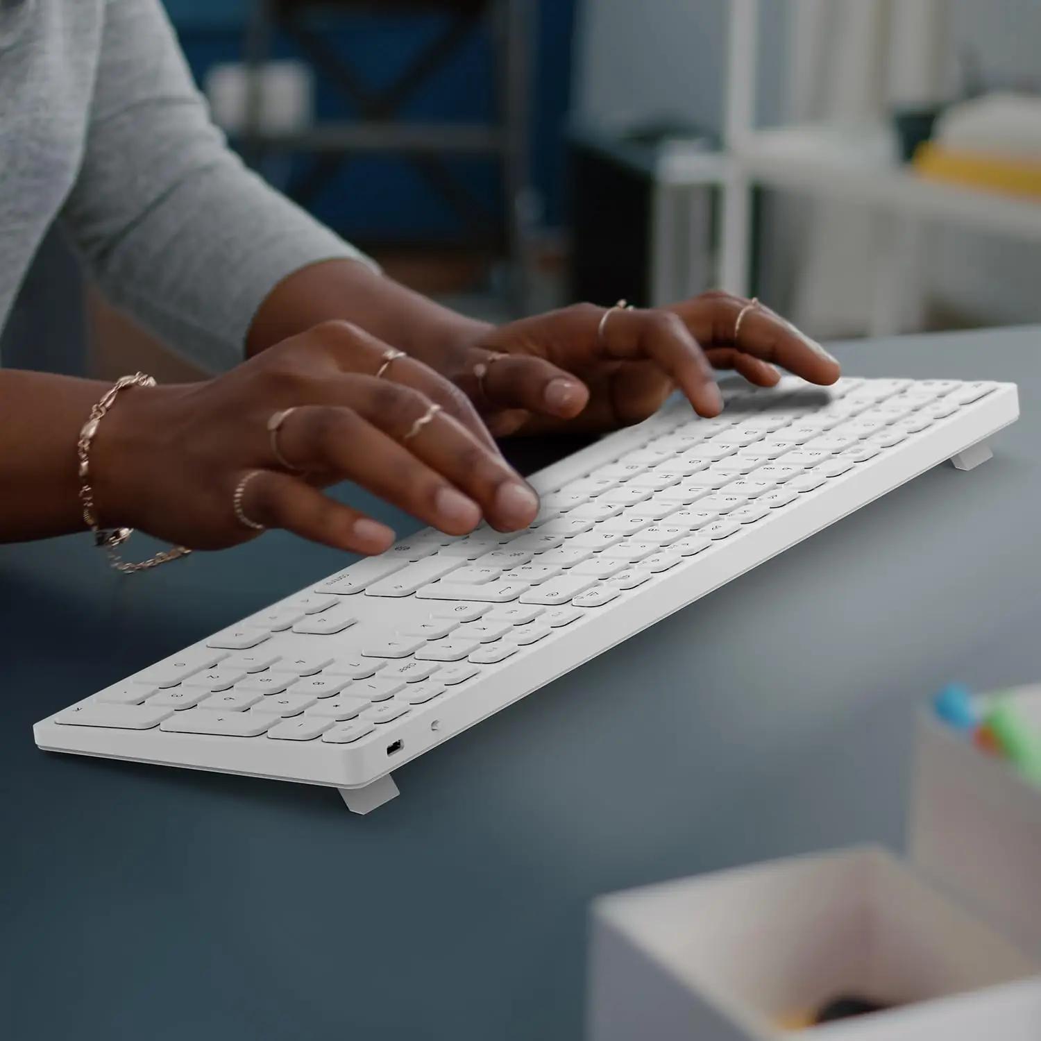 Yivandi valge Mac-ühilduv AZERTY klaviatuur – mugav äritegevuseks – detailne vaade