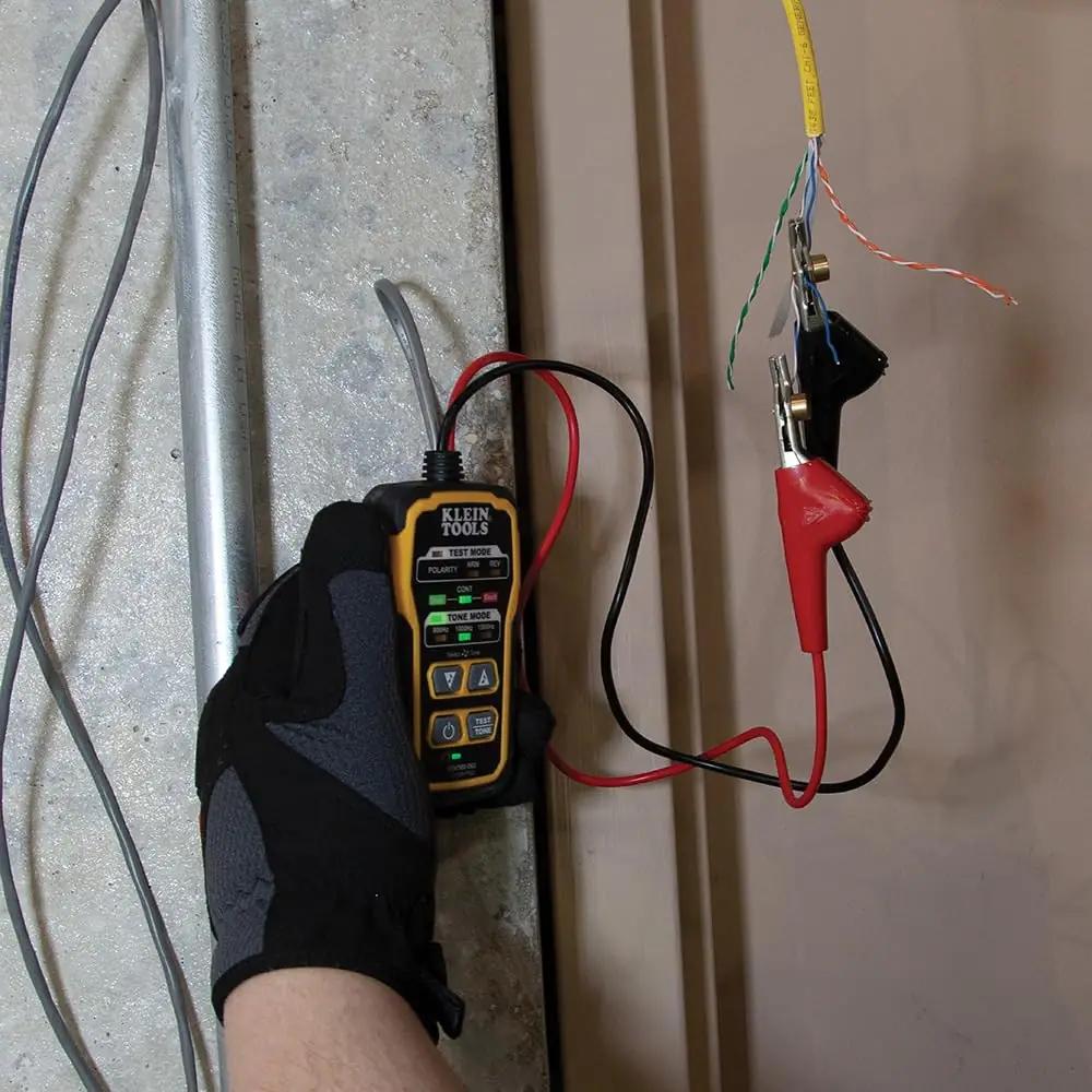 KLEIN TOOLS vastupidav toneri- ja probe-komplekt – kasutusnäide