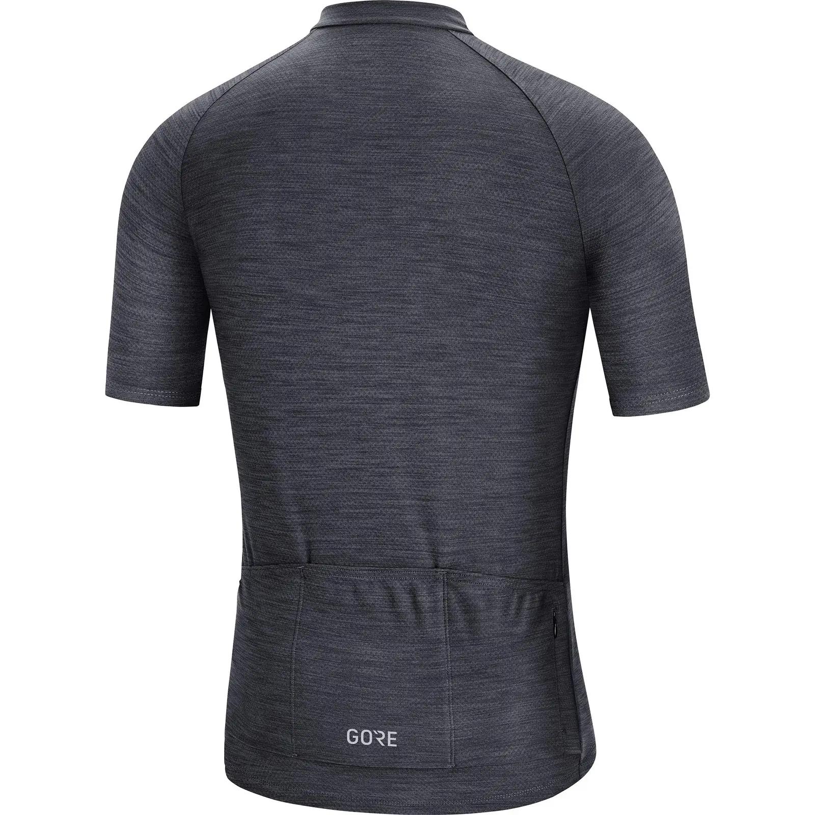 GORE WEAR 100608 meeste trikood ja särgid – detailne lähivaade