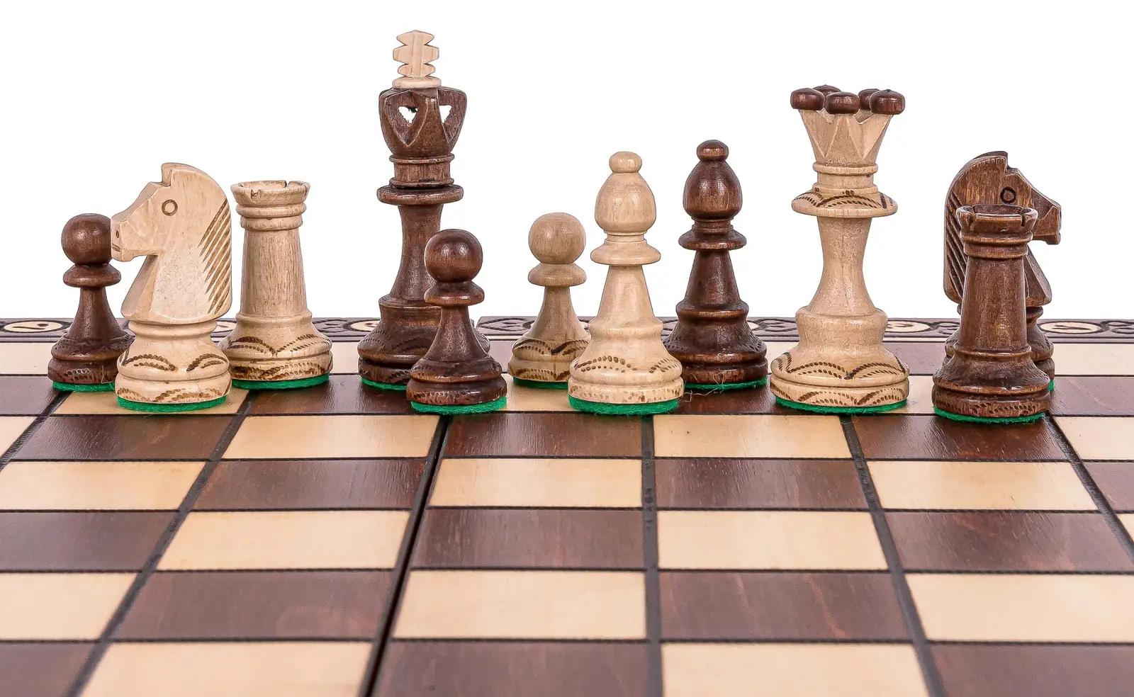 SQUARE GAME puidust malekomplekt – elegantne mänguasi kingituseks – pilt 8