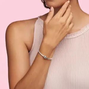 PANDORA 590728-23 käevõrud – detailne lähivaade