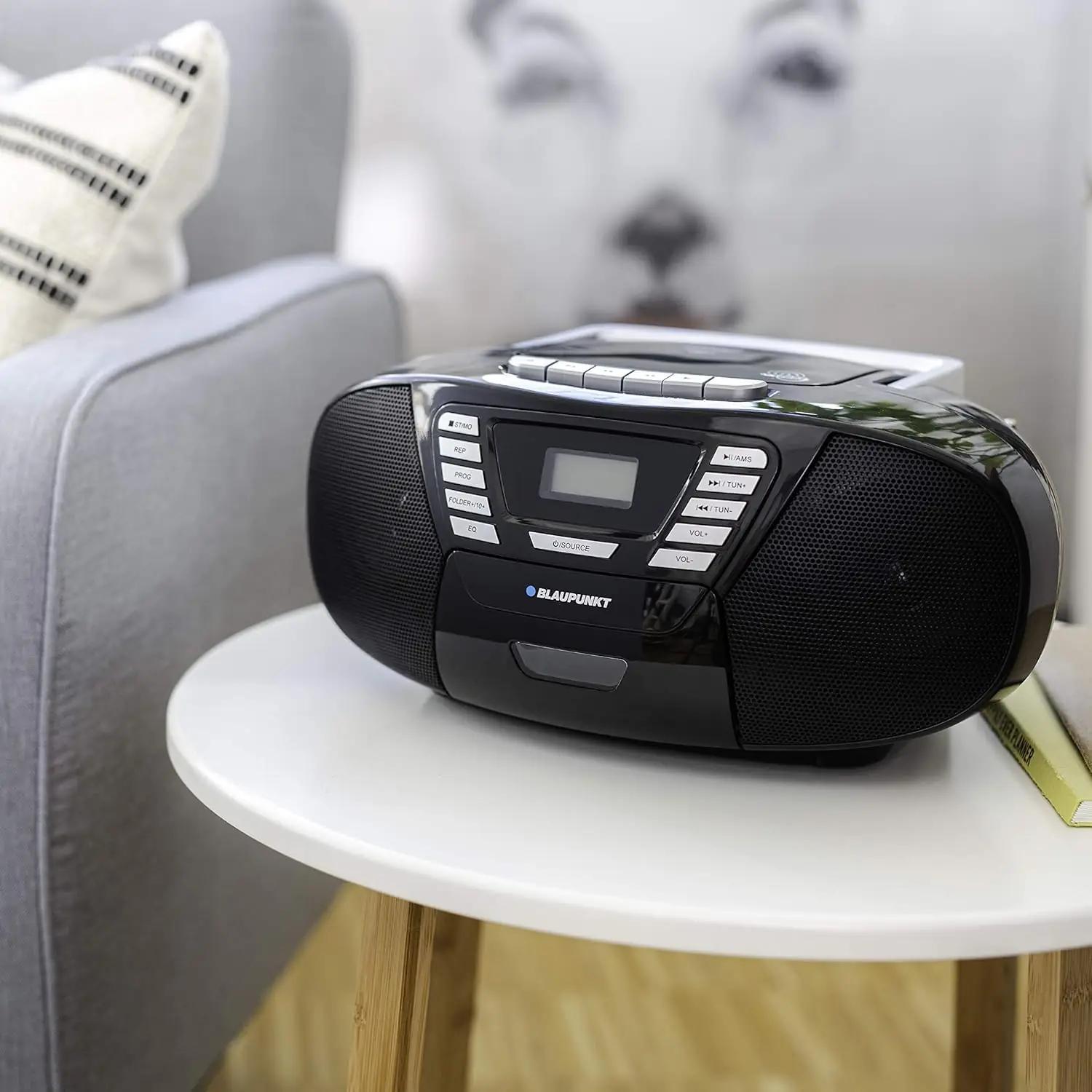 Blaupunkt elegantne kaasaskantav CD- ja kassettmängija – must – detailne vaade