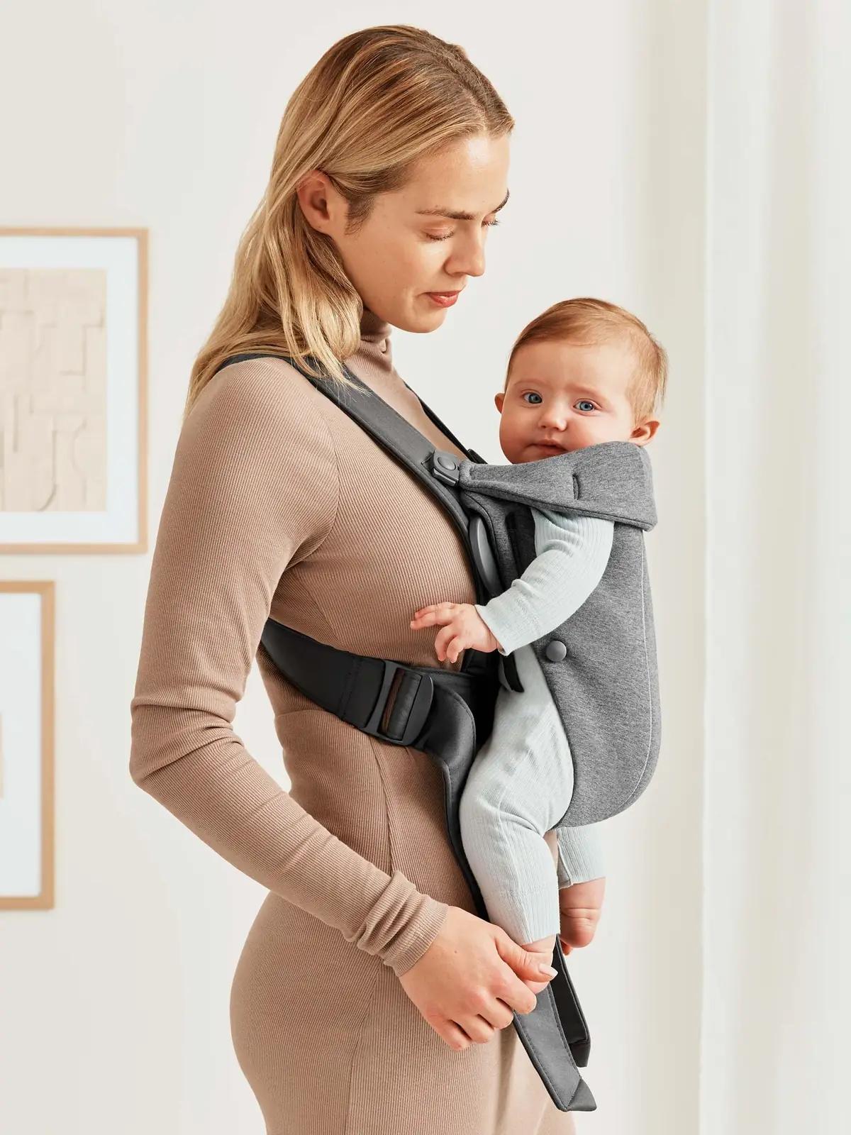 BabyBjörn kergem kanderiem 3D-Jersey — mugav igapäevakandmiseks – pakend ja tarvikud
