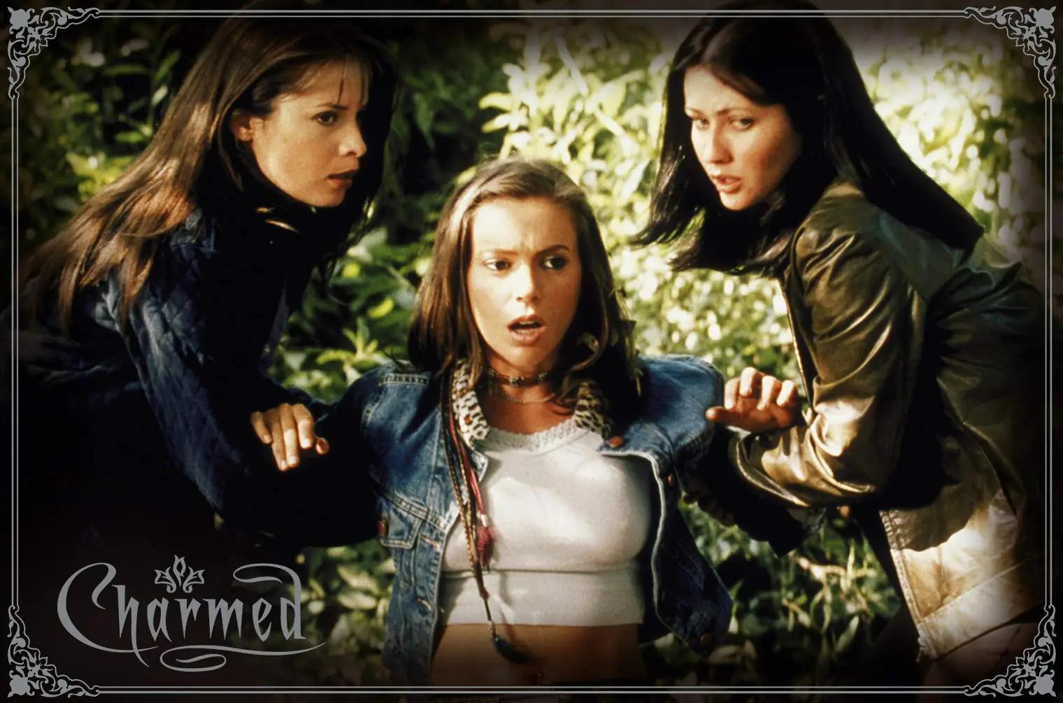 PARAMOUNT PICTURES DVD-kast: Charmed kogu sari 48 DVD-ga – lisavaade