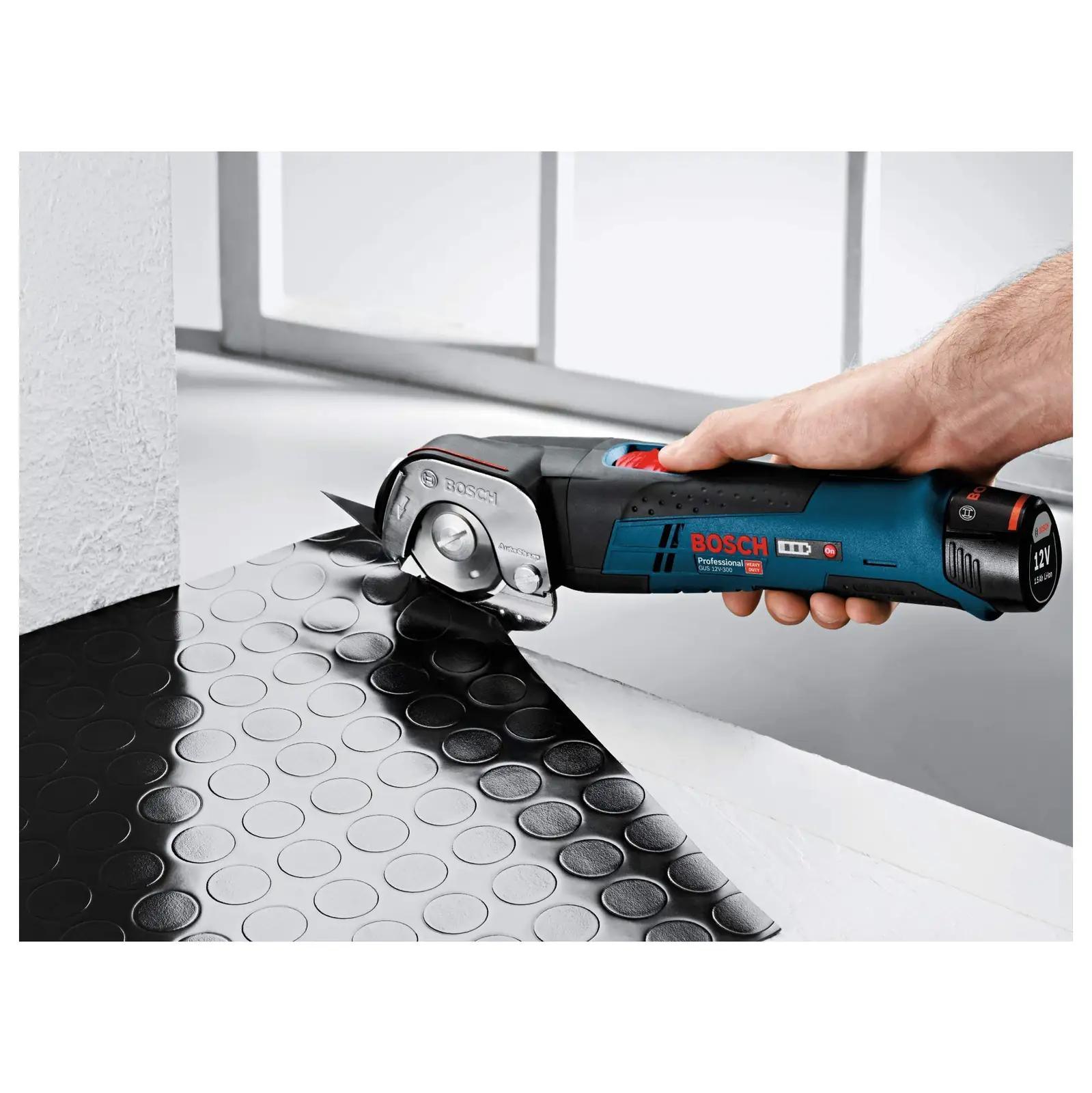 Bosch Professional tugev PVC-kattega akusakäär GUS 12V-300 – pilt 6