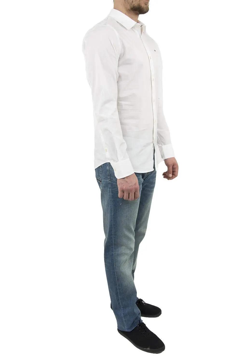 Tommy Jeans DM0DM04405 tops – detailne lähivaade