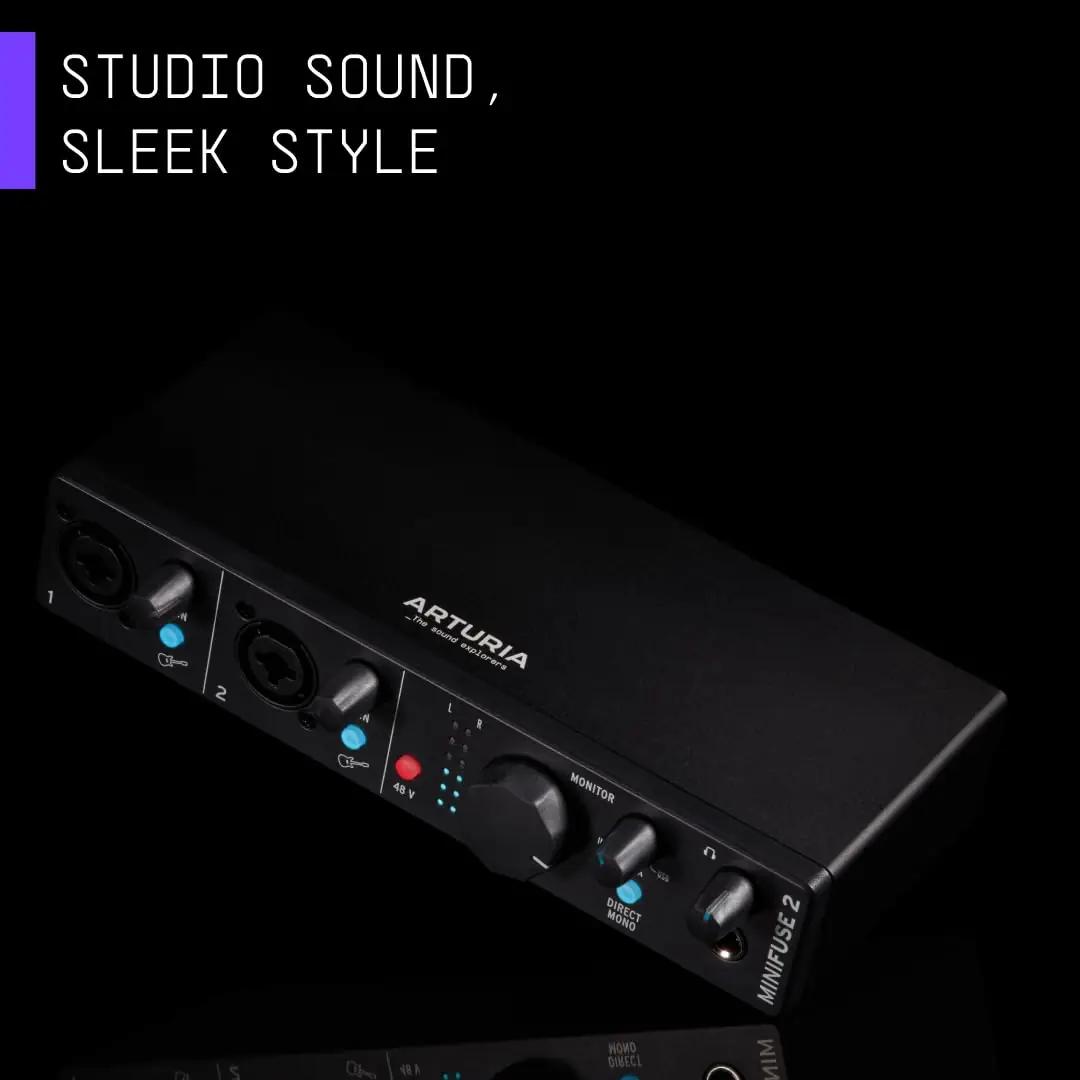 Arturia kompaktne USB-audioliides MiniFuse 2 — stuudioheli – pakend ja tarvikud