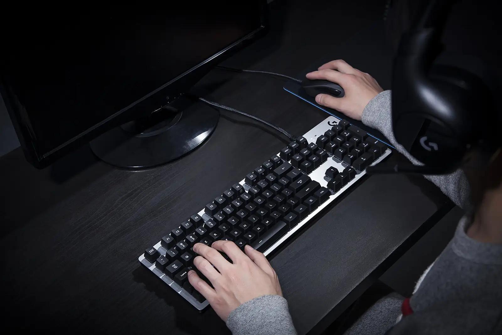 Logitech G 920-008476 tarvikud – detailne lähivaade