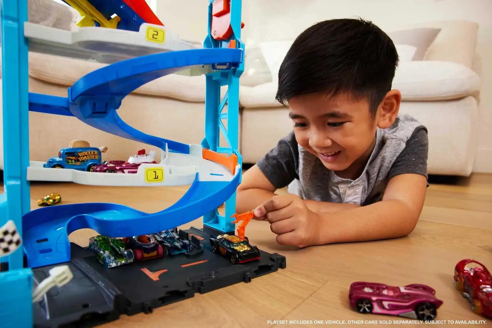 Hot Wheels kiirus torn – multifunktsionaalne linna rajakomplekt – detailne vaade
