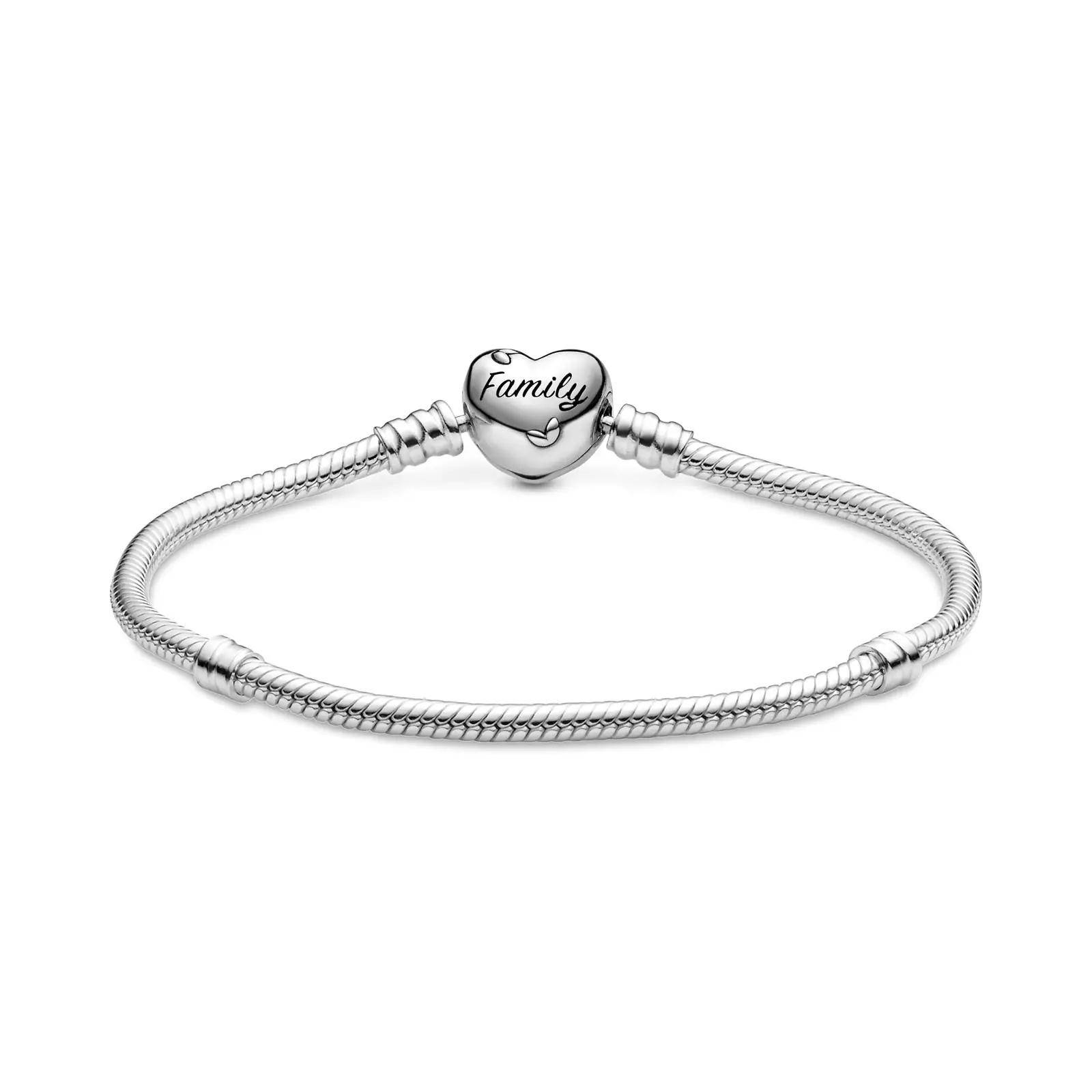 PANDORA hõbedane Armastusripats – pere teema charm 16 cm – kasutusnäide