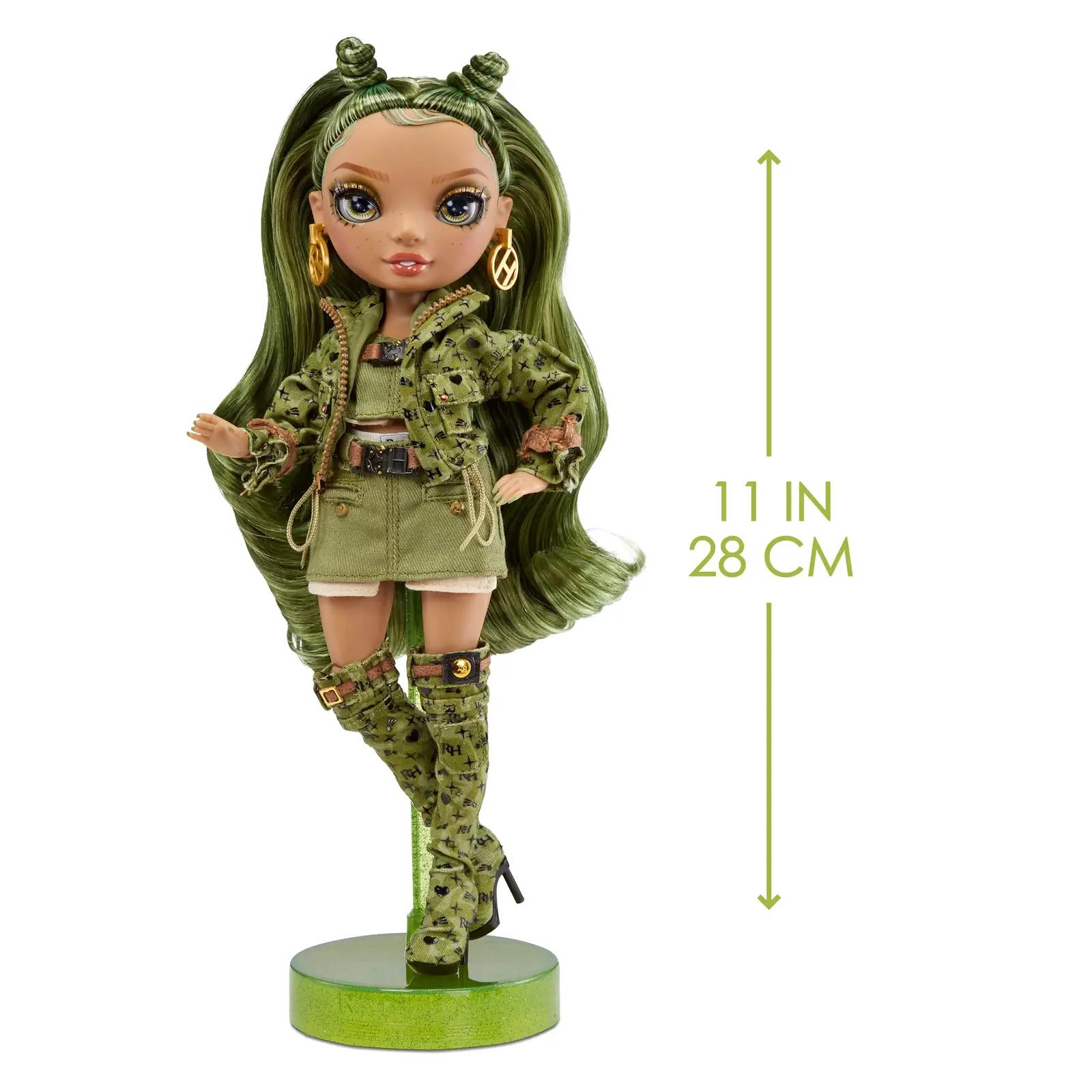 Rainbow High moe-nuku Olivia Woods — camo-roheline komplekt – pakend ja tarvikud