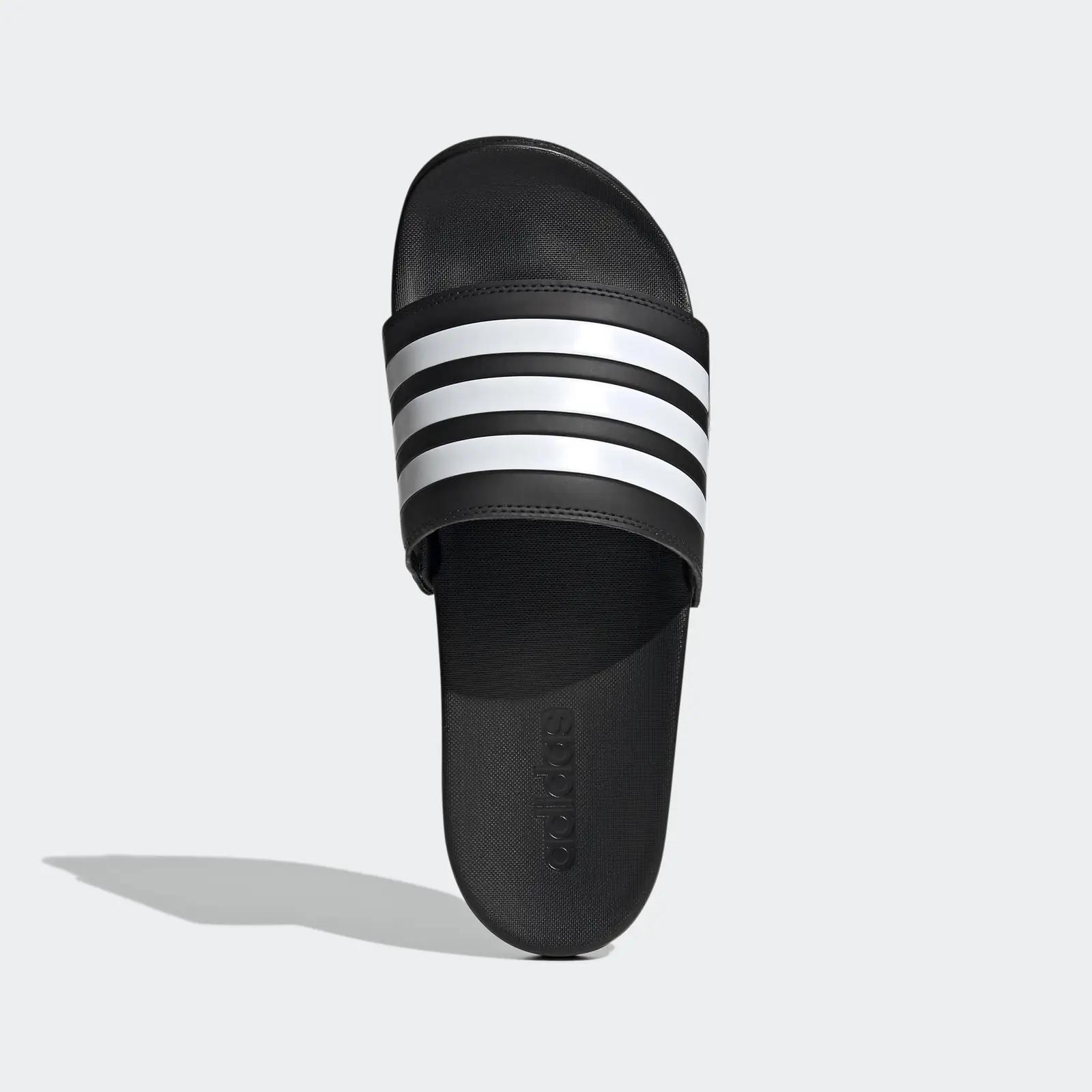 adidas mugavad sportlikud rihmik-sandaalid – Core Black – pakend ja tarvikud