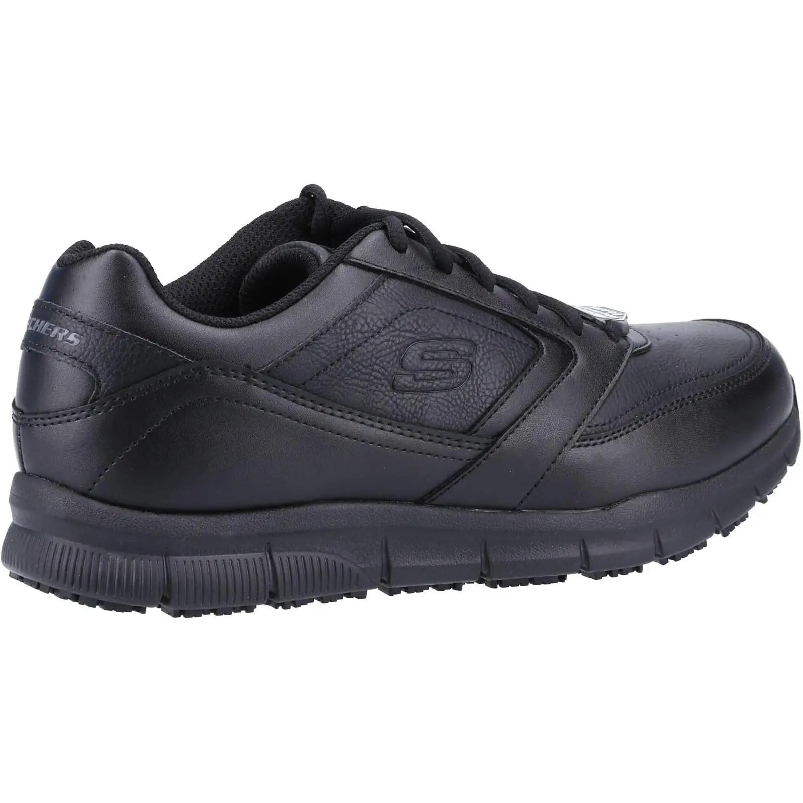Skechers mustad töösaapad nylonist — vastupidav ja mugav – pakend ja tarvikud
