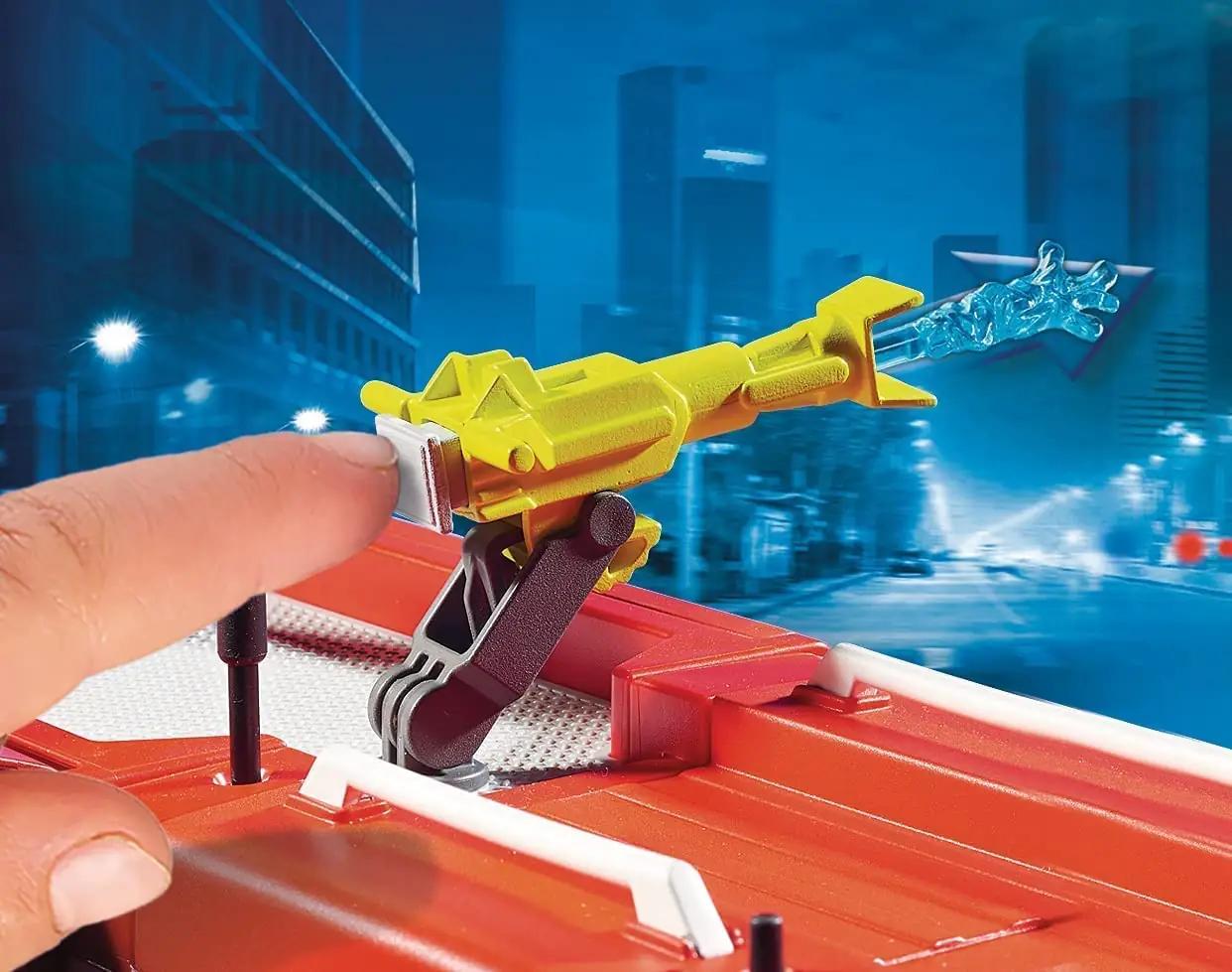 PLAYMOBIL punane tuletõrjeauto koos tule- ja heliefektiga – detailne vaade