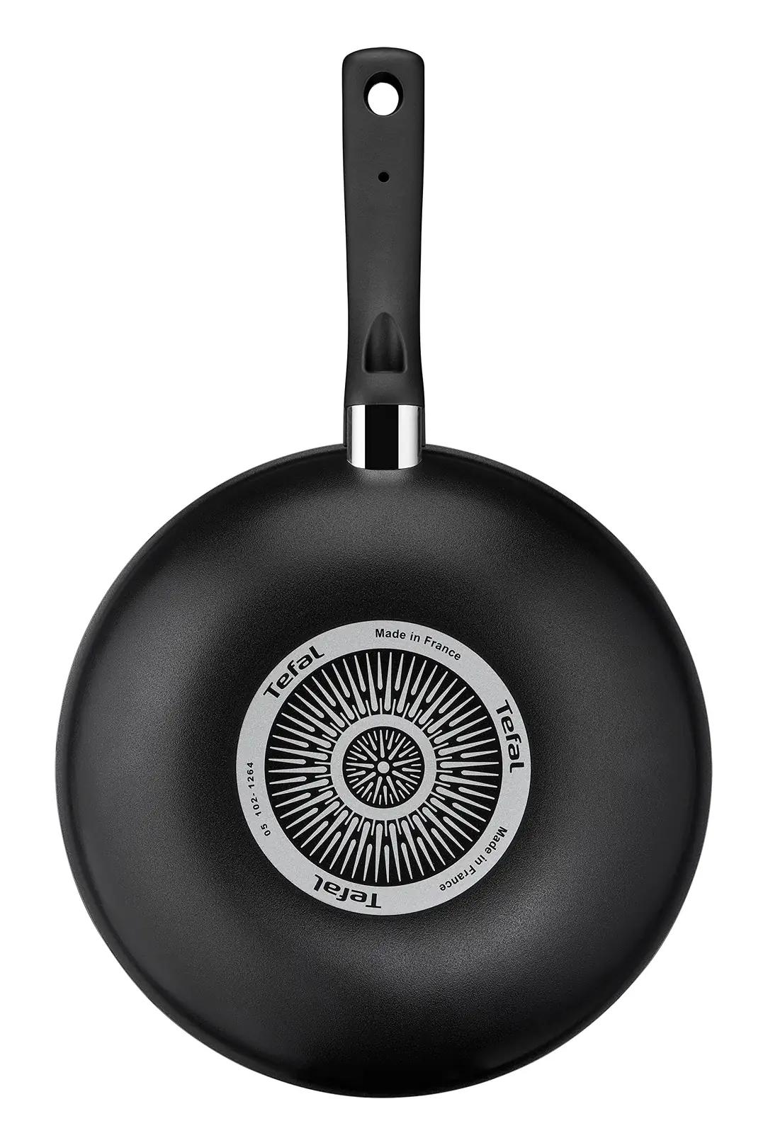 Tefal vastupidav 28 cm Hard Titanium wok — tugev mittetakkuv kate – pakend ja tarvikud