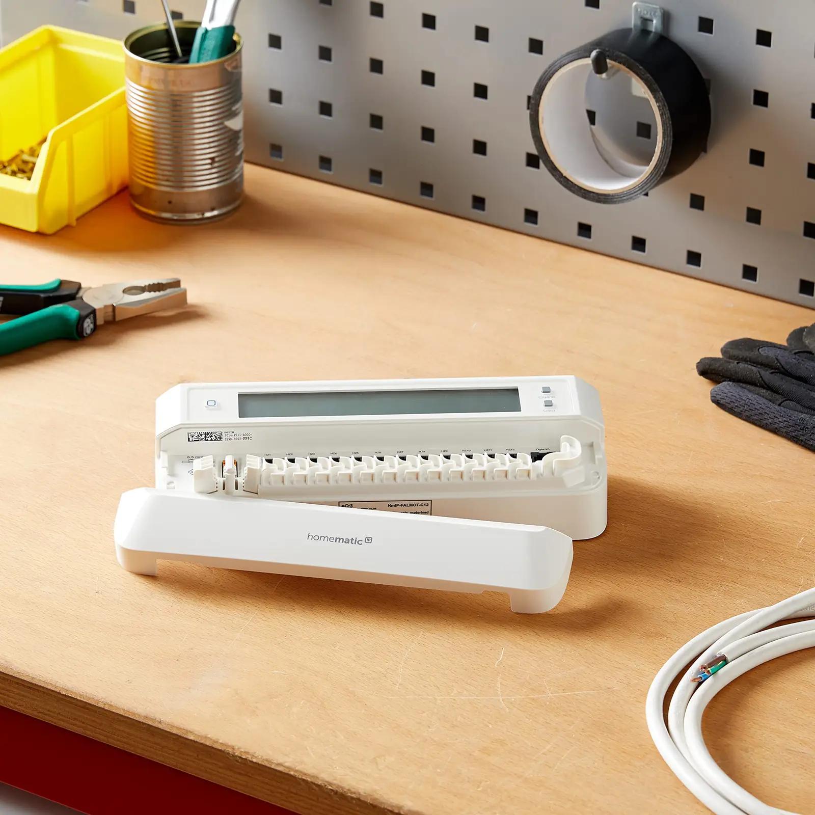 Homematic IP metallist põrandakütte kontroller – detailne vaade
