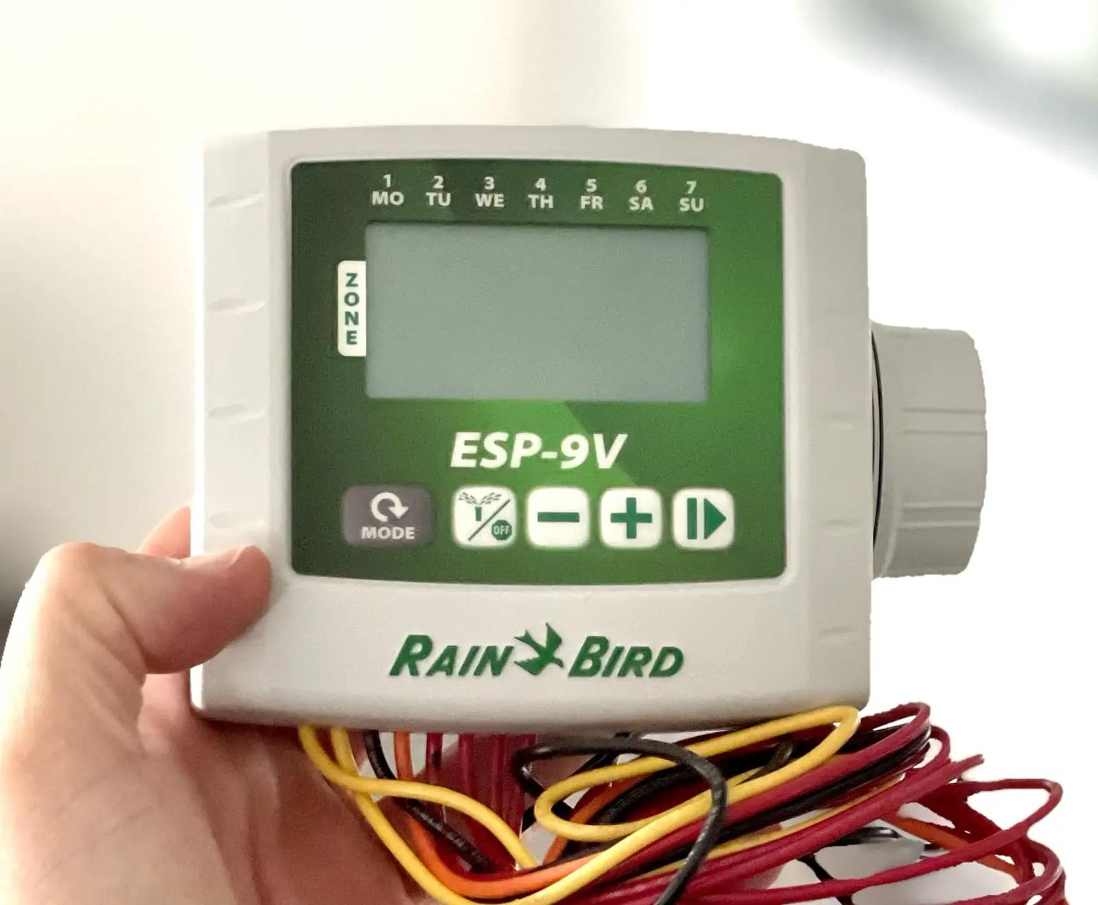 Rain Bird automaatne kastmissüsteem plastist, 3 tsooni – kasutusnäide